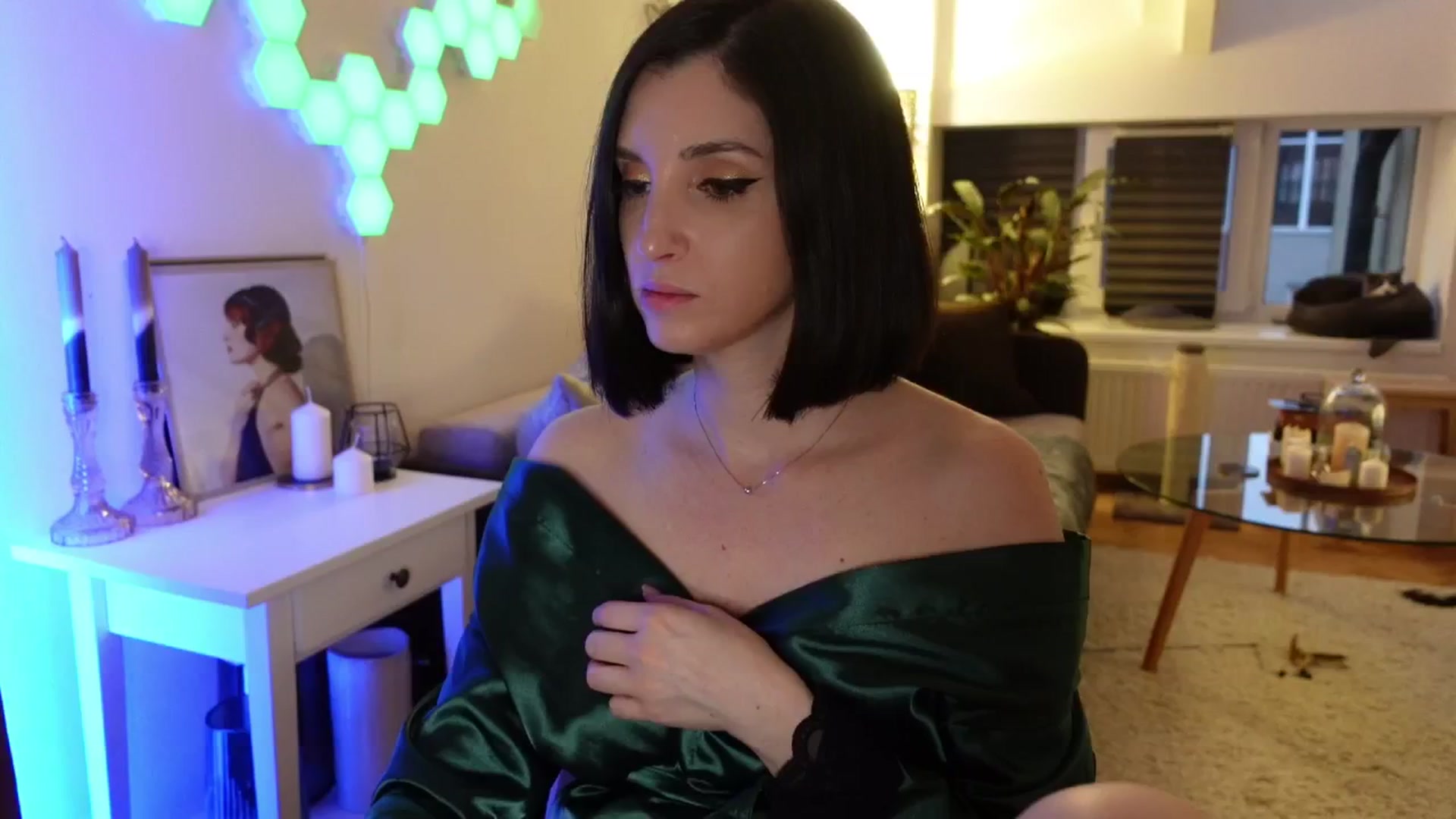 Gallery image thumbnail from Maddie's myfreecams stream on, 06/01/2024, 03:28 image 1 of 20
