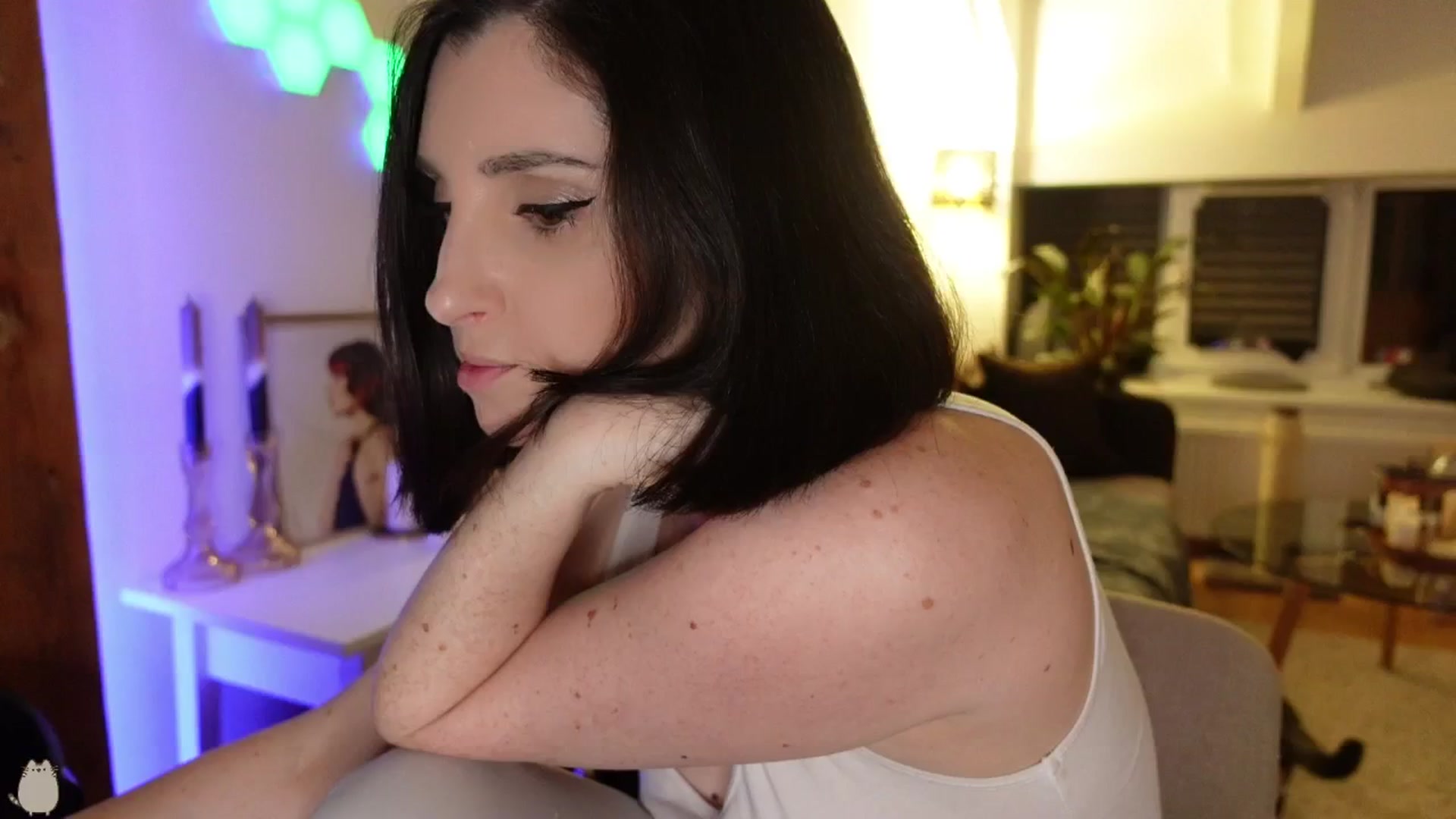 Gallery image thumbnail from Maddie's myfreecams stream on, 06/02/2024, 24:17 image 18 of 20
