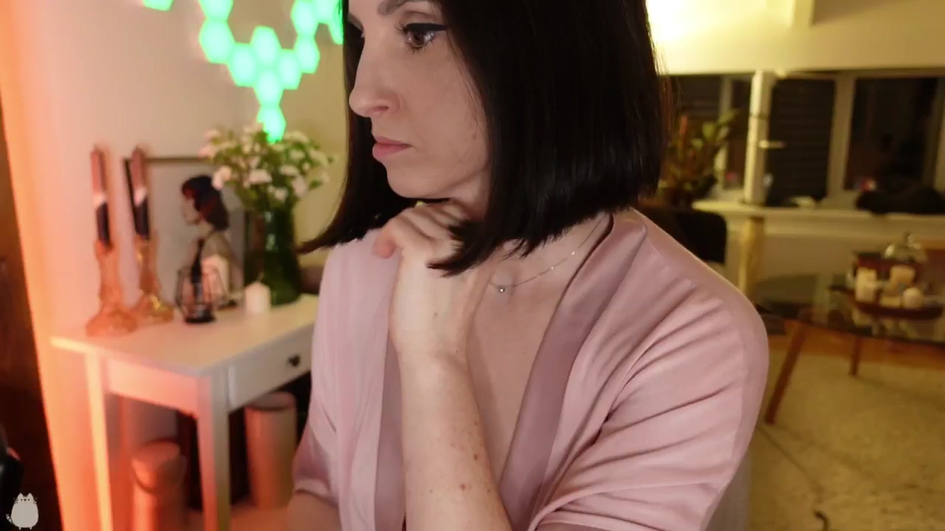 Gallery image thumbnail from Maddie's myfreecams stream on, 06/07/2024, 24:22 image 6 of 20