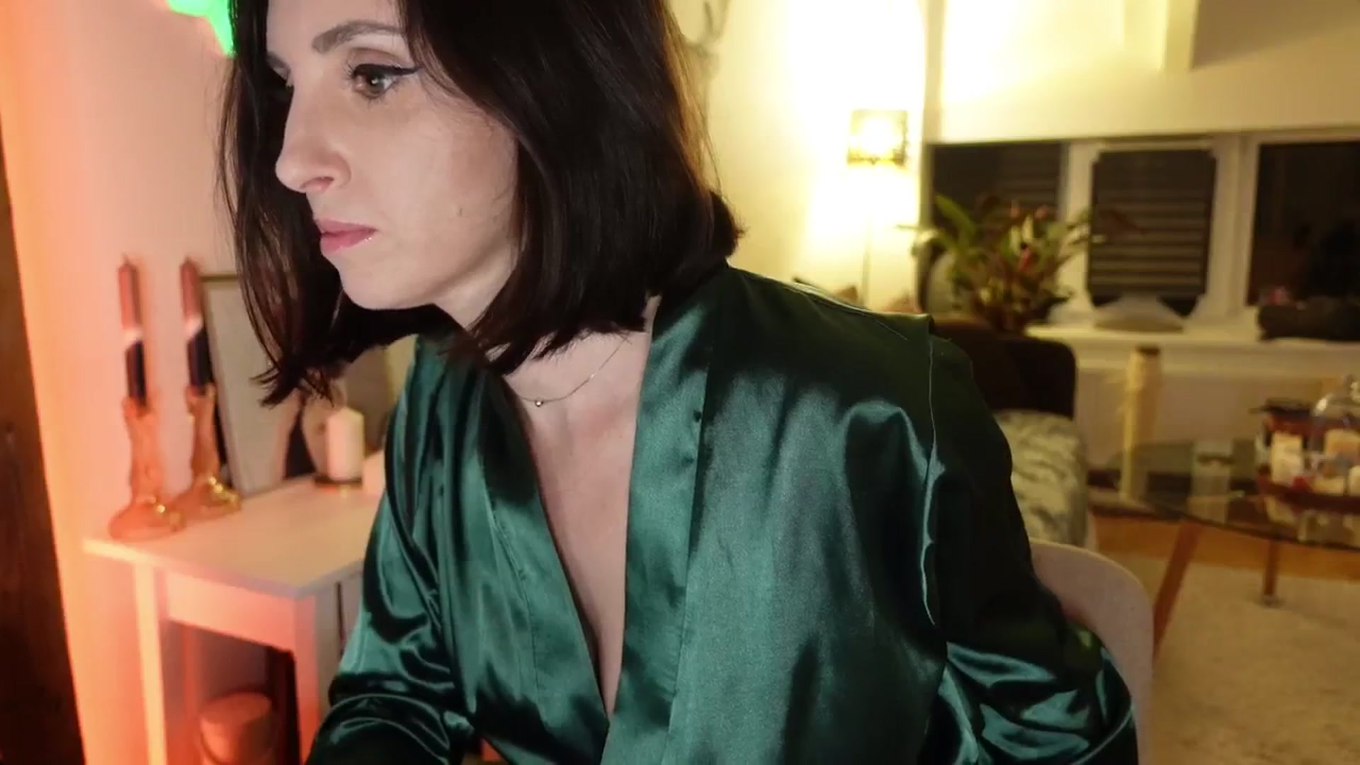 Gallery image thumbnail from Maddie's myfreecams stream on, 06/11/2024, 21:27 image 4 of 20