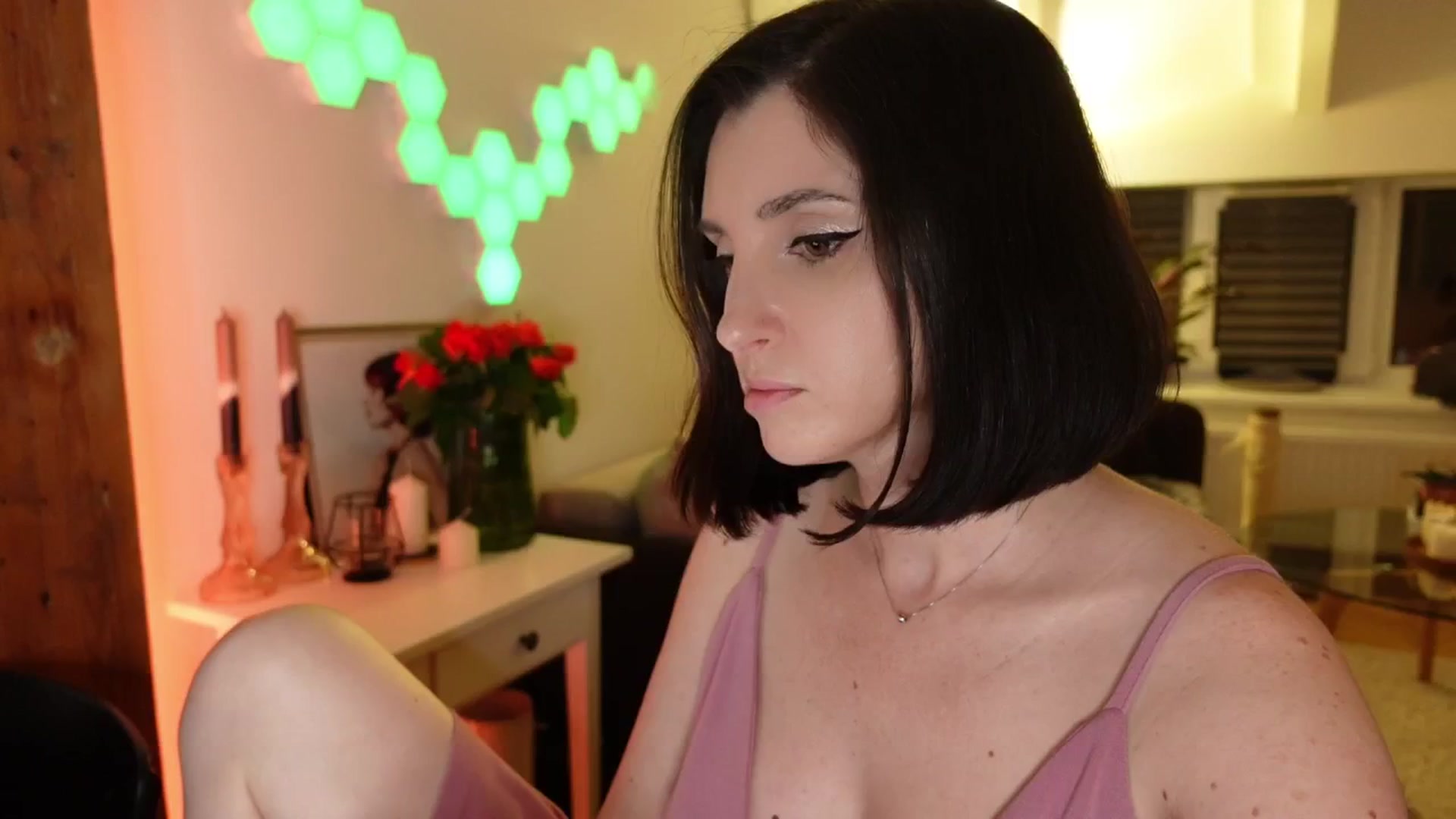 Gallery image thumbnail from Maddie's myfreecams stream on, 06/16/2024, 01:21 image 12 of 20