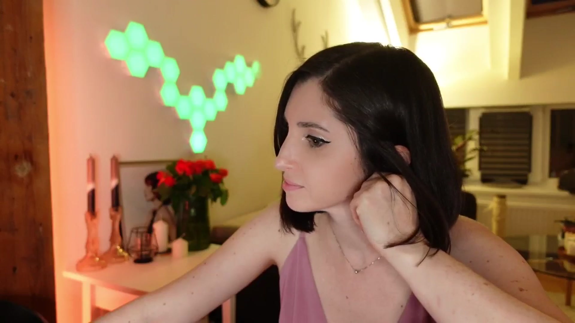 Gallery image thumbnail from Maddie's myfreecams stream on, 06/16/2024, 02:31 image 3 of 20
