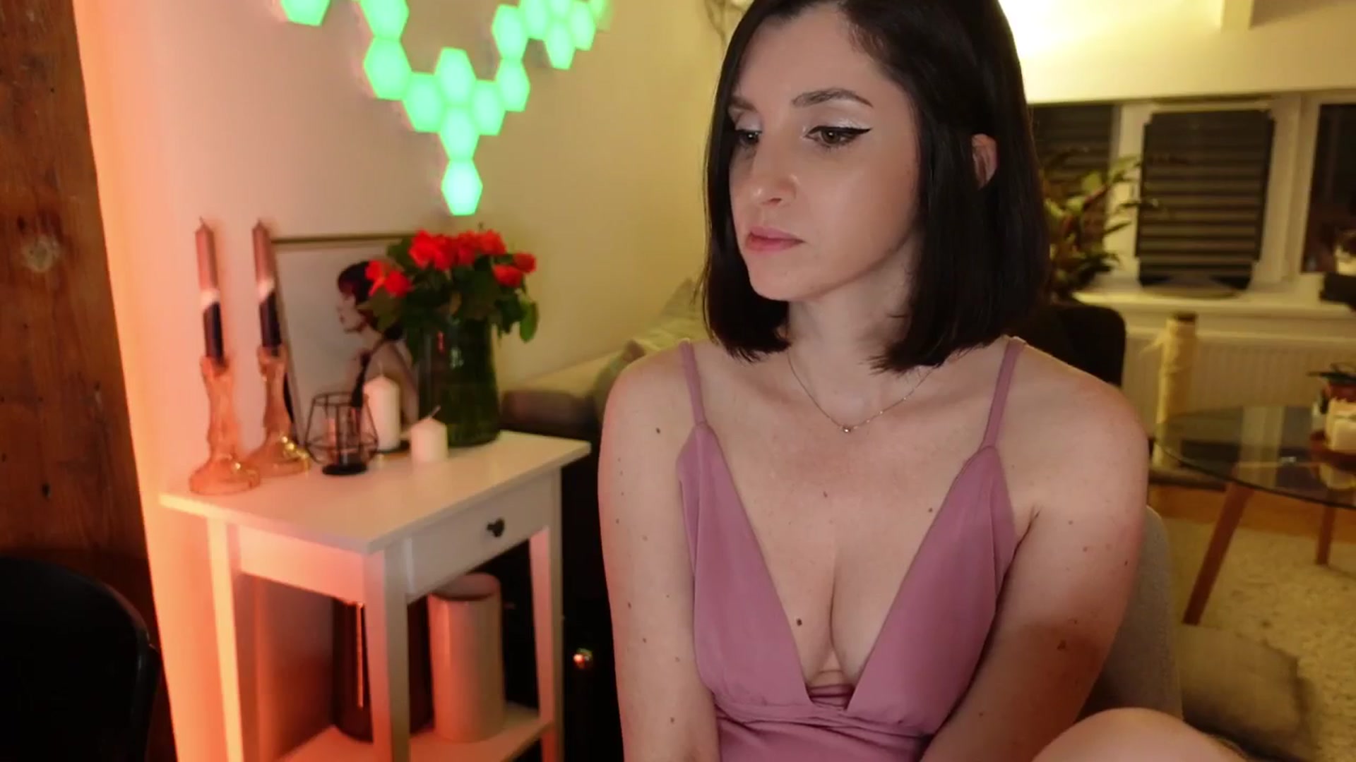 Gallery image thumbnail from Maddie's myfreecams stream on, 06/16/2024, 02:31 image 6 of 20