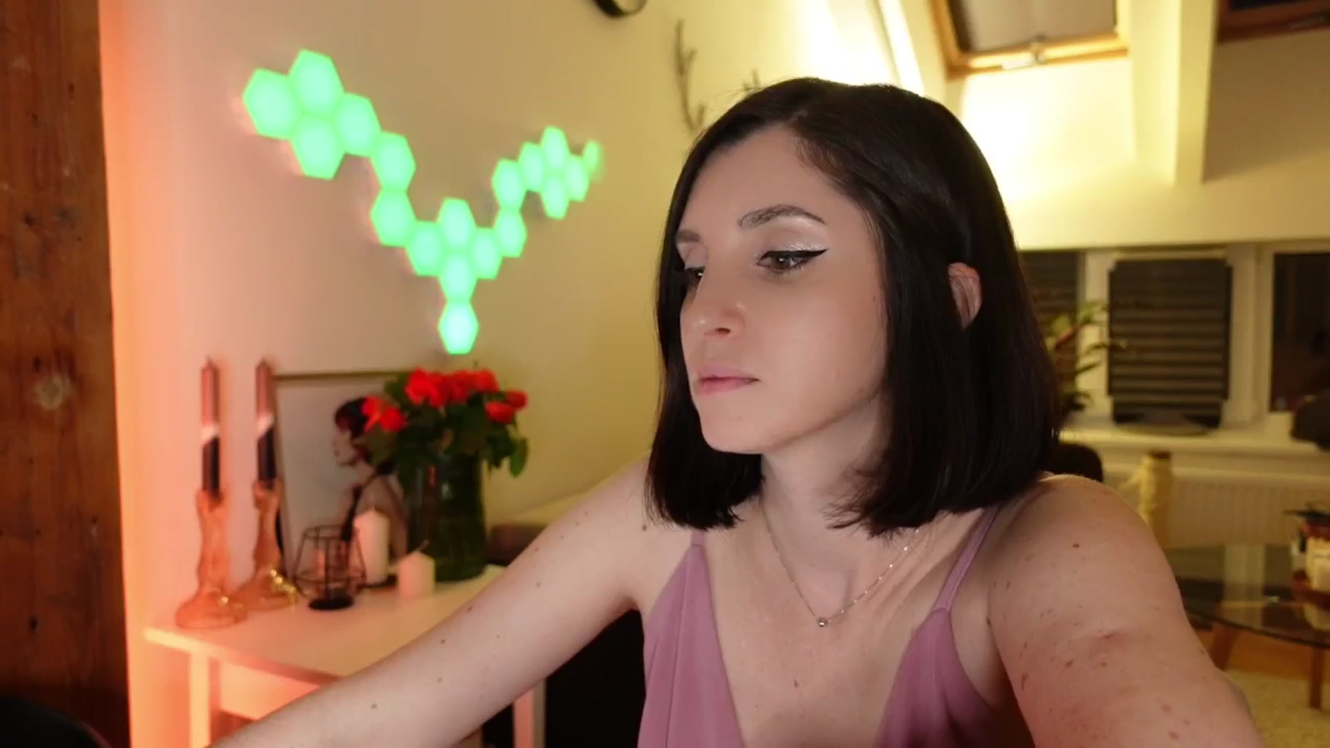 Gallery image thumbnail from Maddie's myfreecams stream on, 06/16/2024, 02:31 image 2 of 20