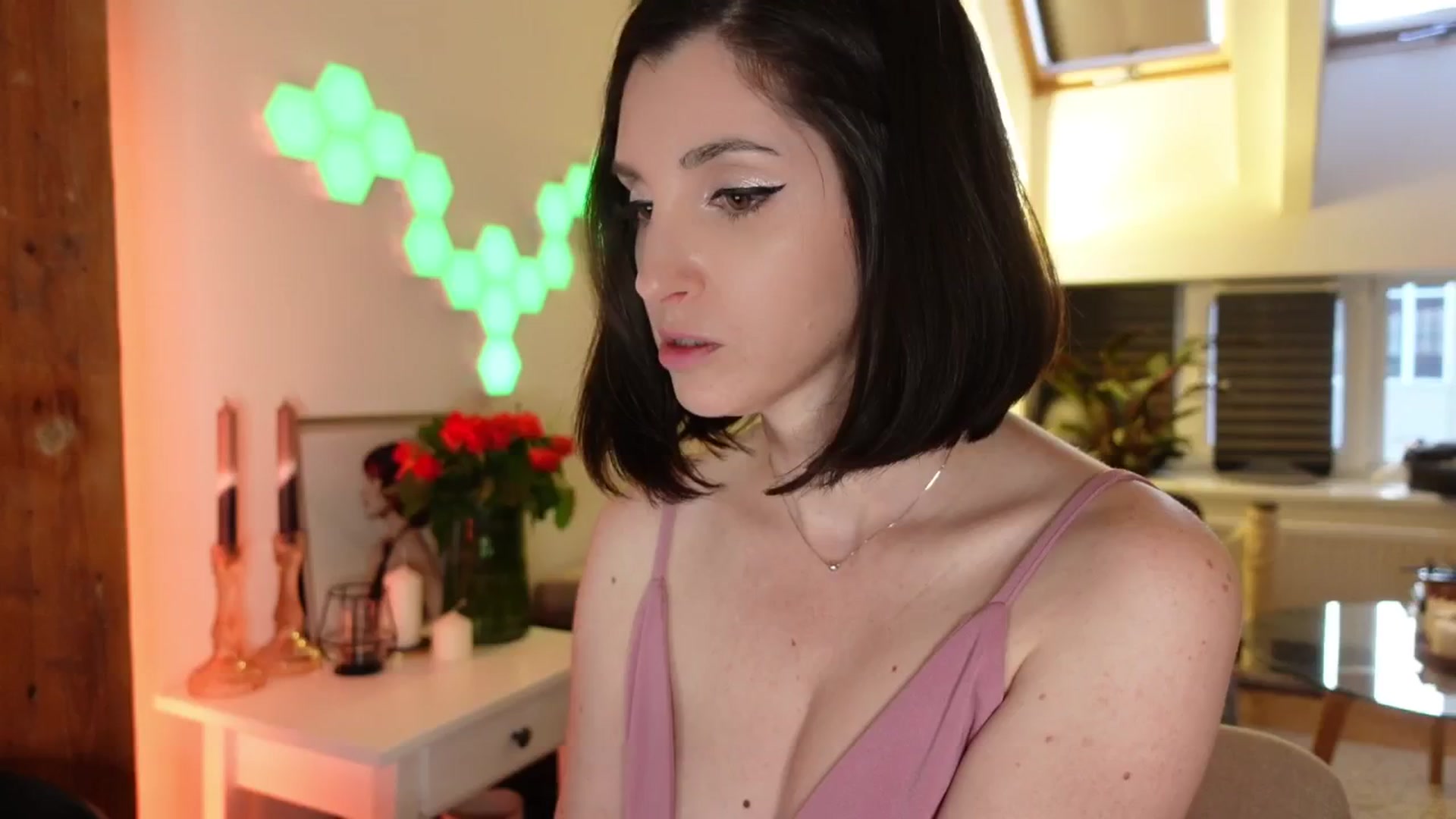 Gallery image thumbnail from Maddie's myfreecams stream on, 06/16/2024, 02:59 image 20 of 20