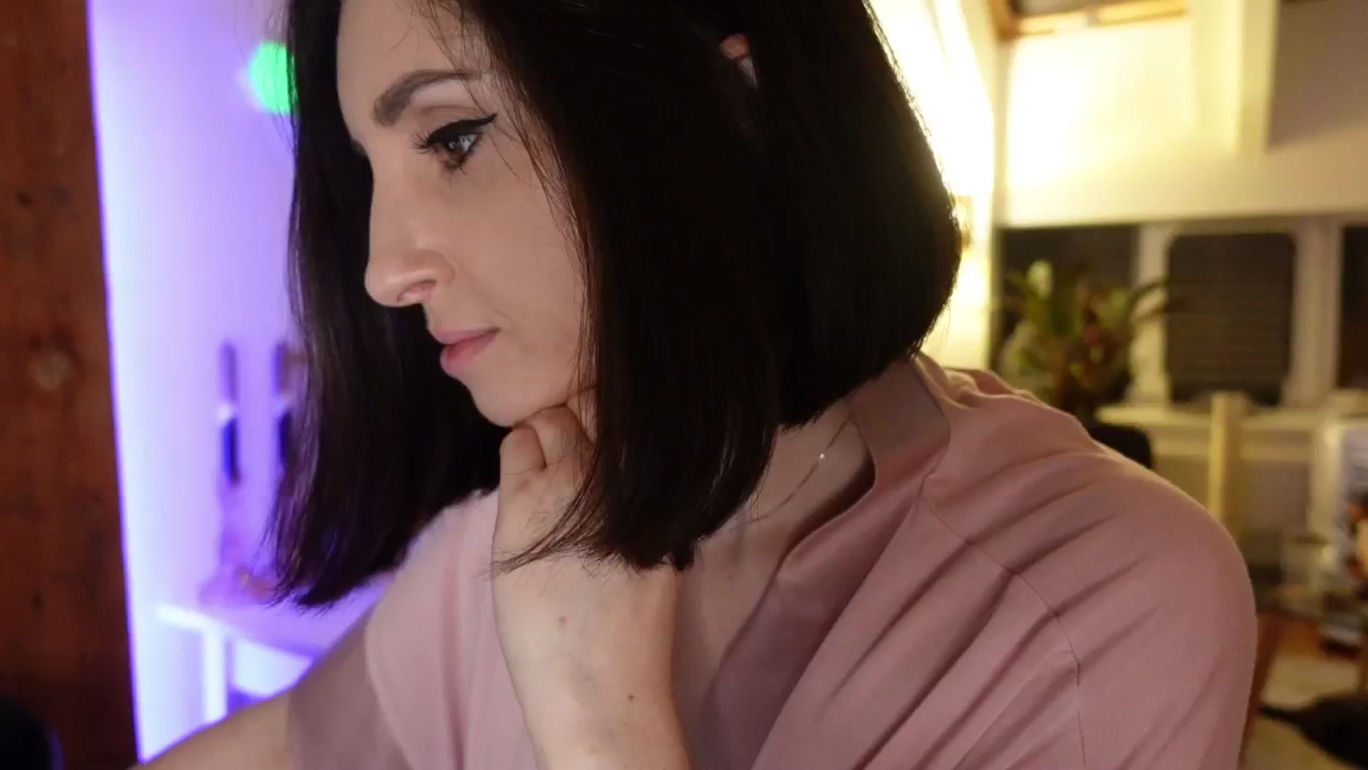 Gallery image thumbnail from Maddie's myfreecams stream on, 06/18/2024, 24:01 image 1 of 20