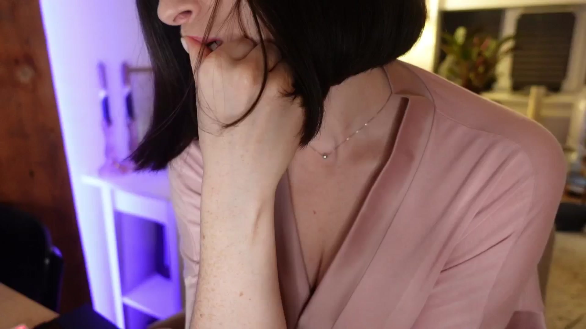 Gallery image thumbnail from Maddie's myfreecams stream on, 06/18/2024, 02:11 image 18 of 20
