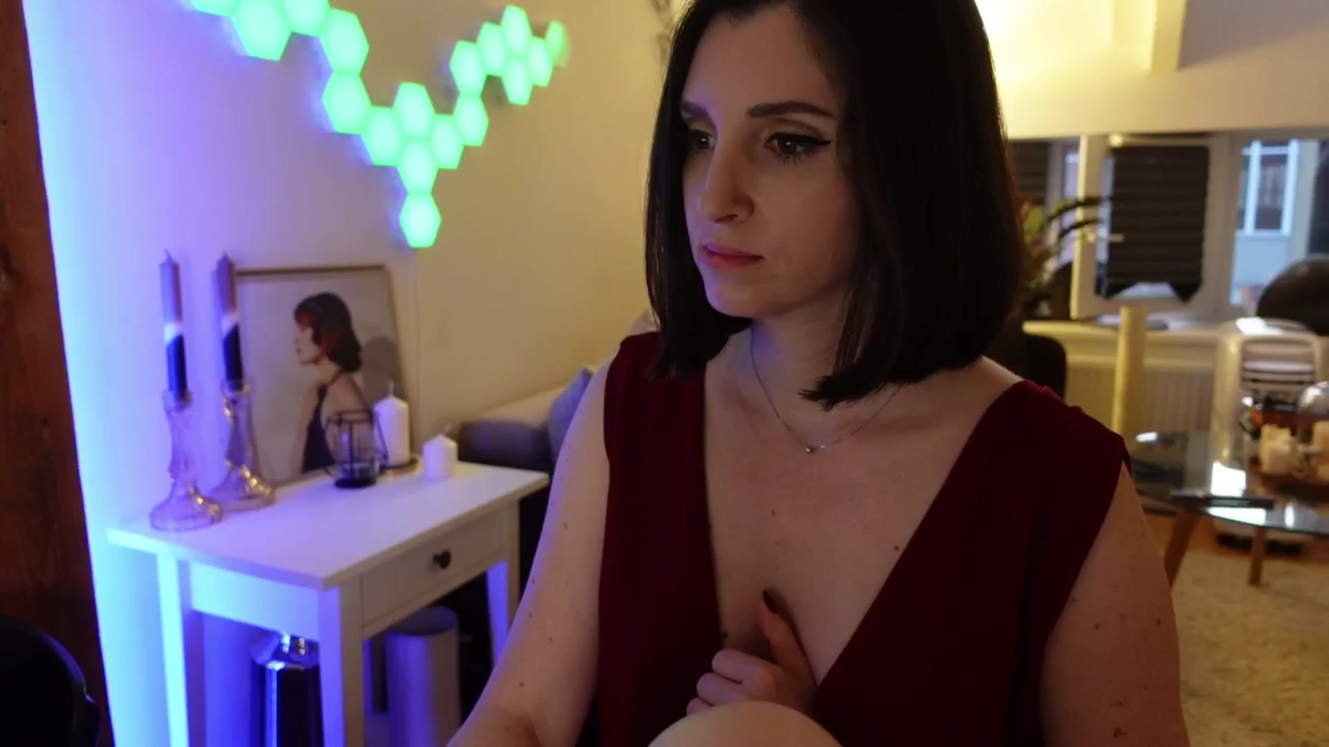 Gallery image thumbnail from Maddie's myfreecams stream on, 06/19/2024, 03:09 image 4 of 20