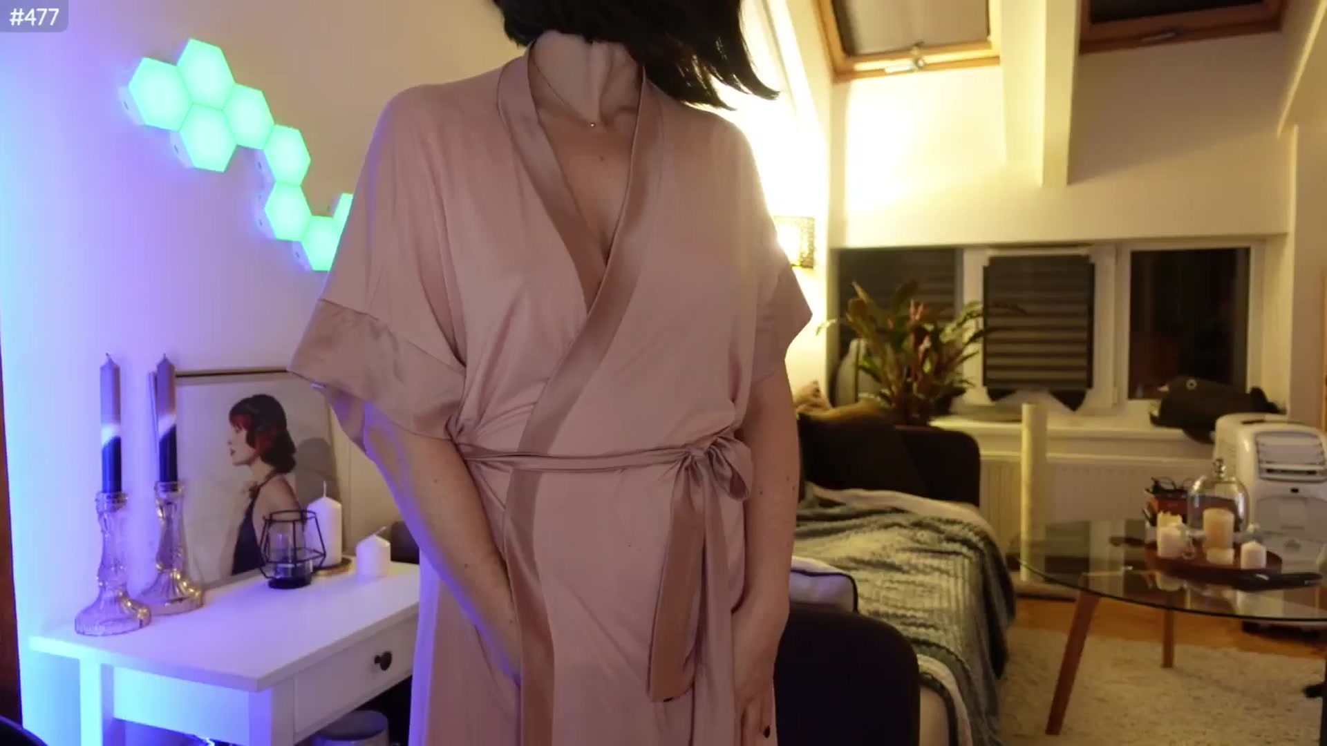 Gallery image thumbnail from Maddie's myfreecams stream on, 06/20/2024, 24:45 image 14 of 20
