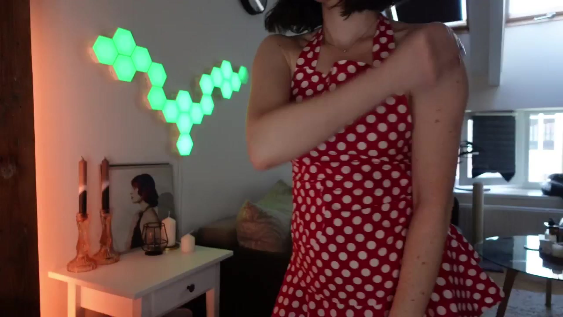 Gallery image thumbnail from Maddie's myfreecams stream on, 06/22/2024, 19:21 image 6 of 20