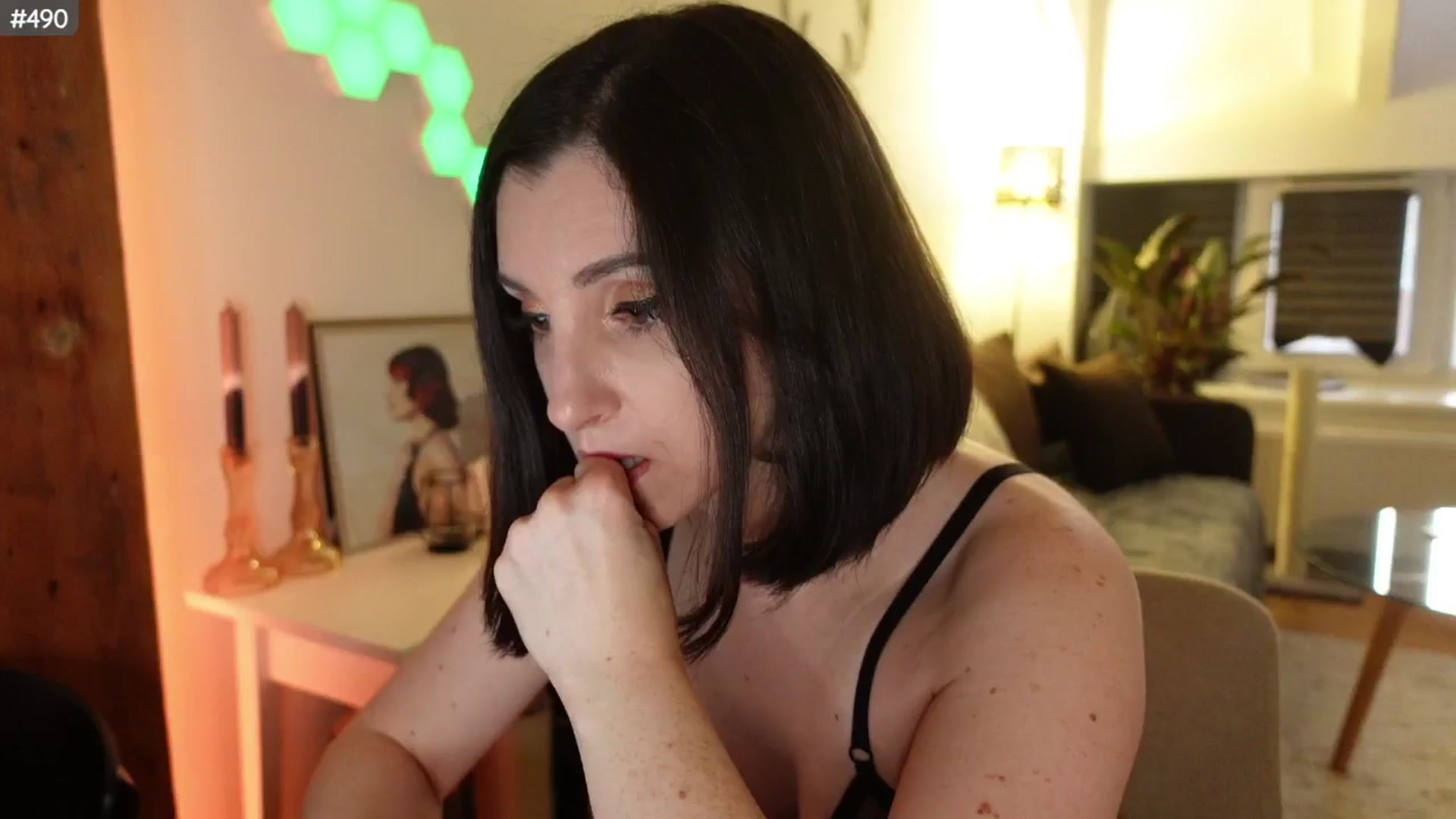 Gallery image thumbnail from Maddie's myfreecams stream on, 06/24/2024, 02:59 image 17 of 20