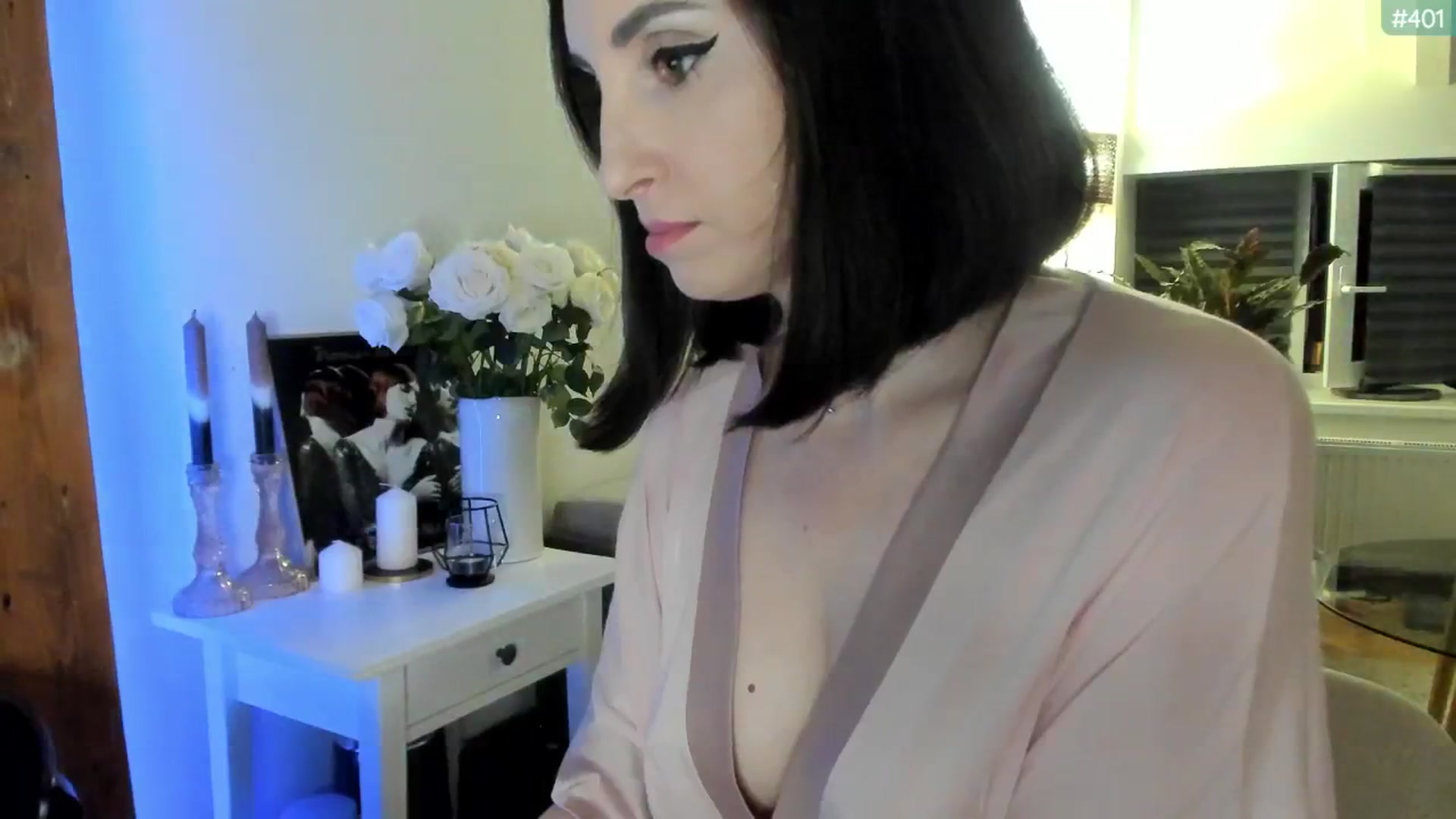 Gallery image thumbnail from Maddie's myfreecams stream on, 08/05/2024, 01:34 image 2 of 20