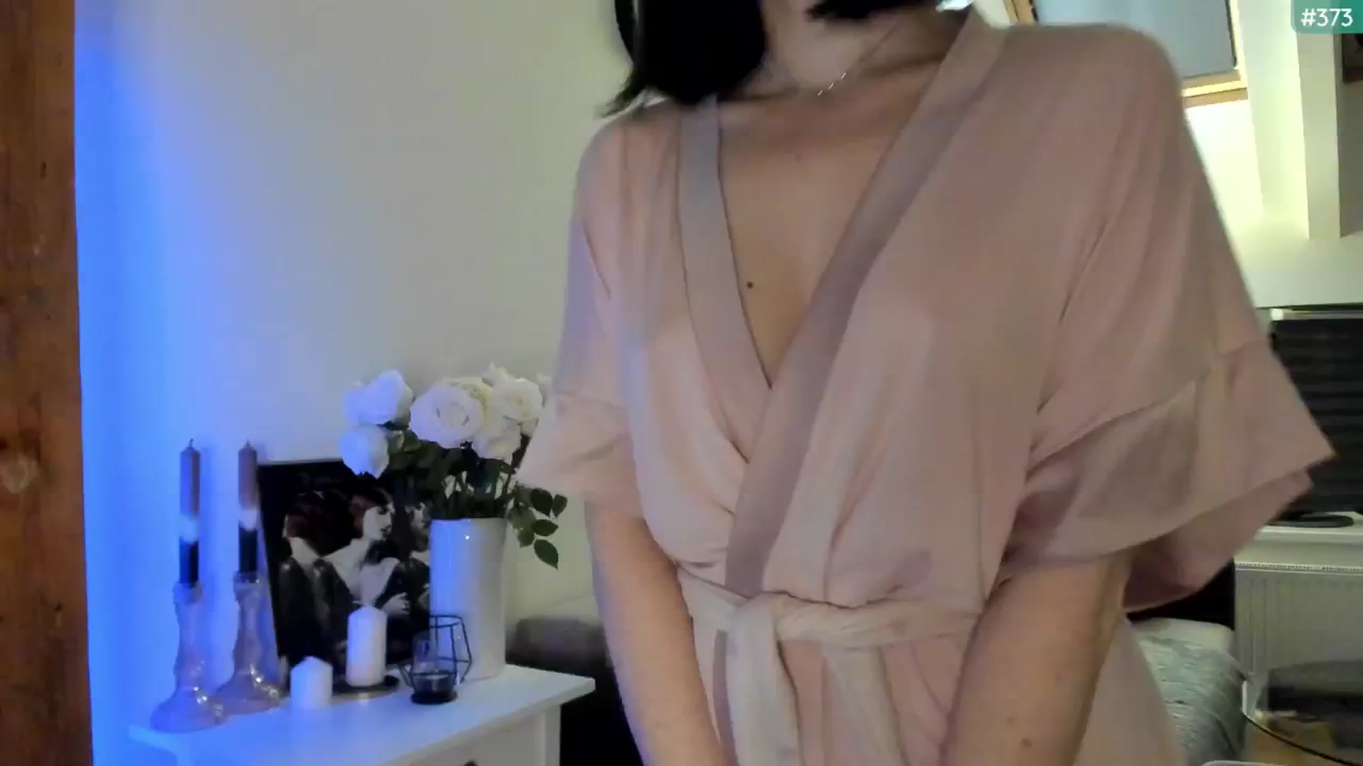 Gallery image thumbnail from Maddie's myfreecams stream on, 08/05/2024, 03:20 image 5 of 20
