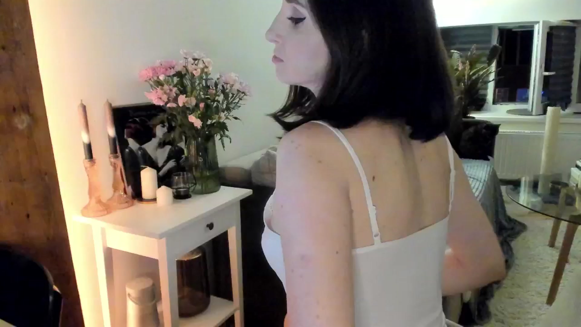 Gallery image thumbnail from Maddie's myfreecams stream on, 08/14/2024, 02:02 image 1 of 20