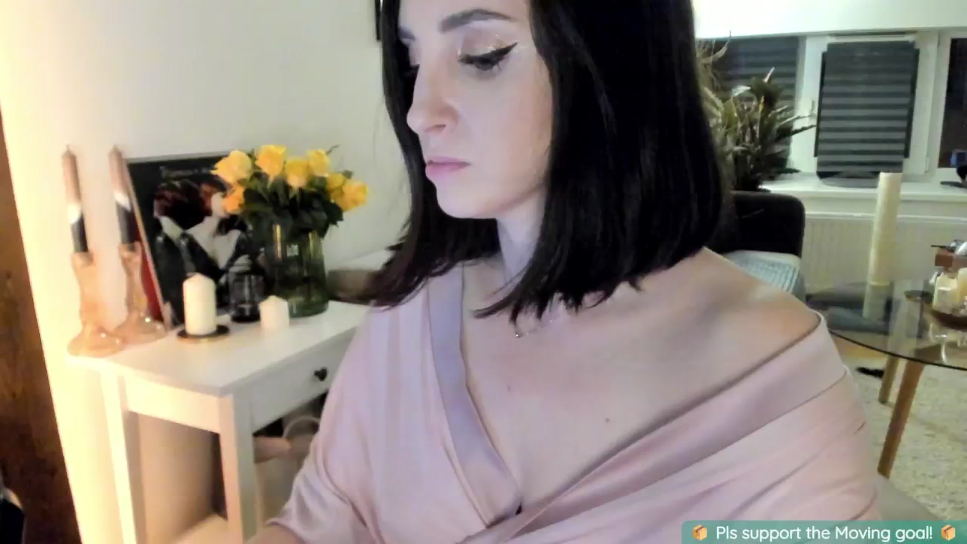 Gallery image thumbnail from Maddie's myfreecams stream on, 08/20/2024, 02:10 image 8 of 20
