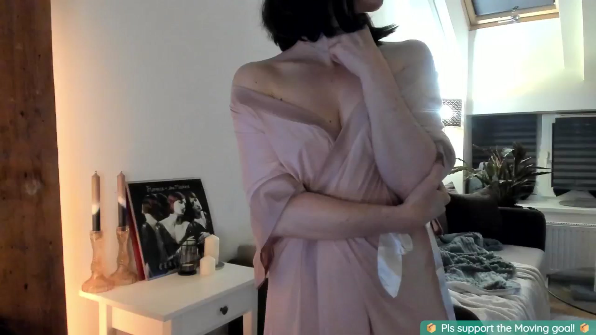 Gallery image thumbnail from Maddie's myfreecams stream on, 08/22/2024, 01:19 image 8 of 20
