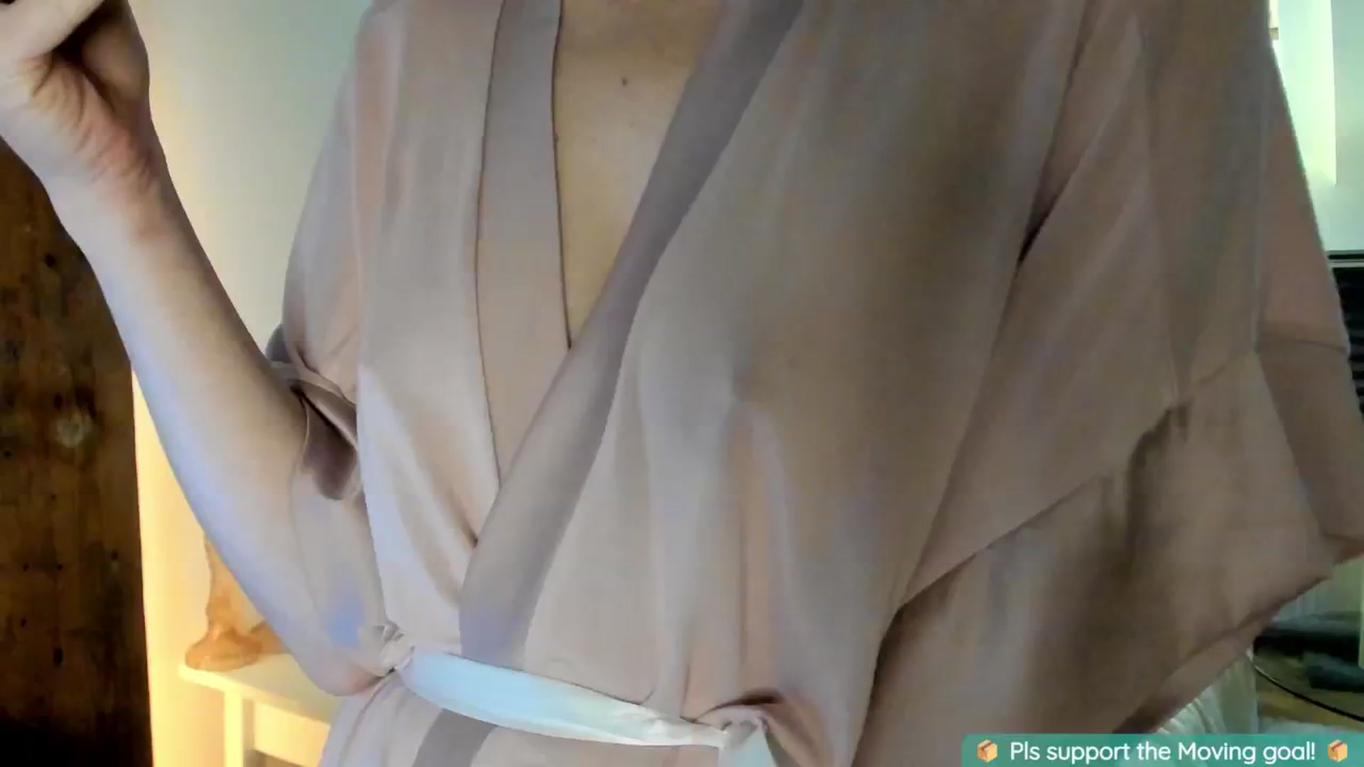 Gallery image thumbnail from Maddie's myfreecams stream on, 08/22/2024, 01:19 image 6 of 20