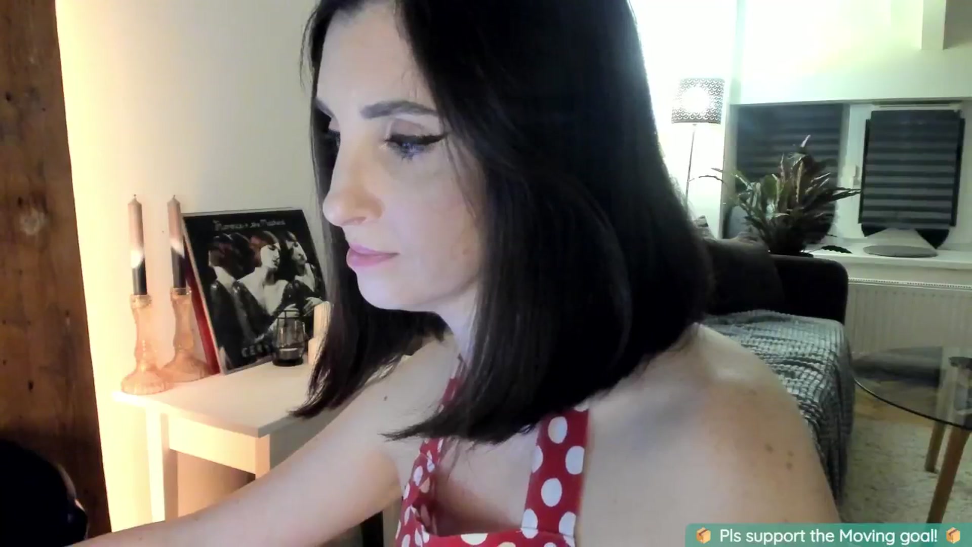 Gallery image thumbnail from Maddie's myfreecams stream on, 08/28/2024, 24:25 image 10 of 20