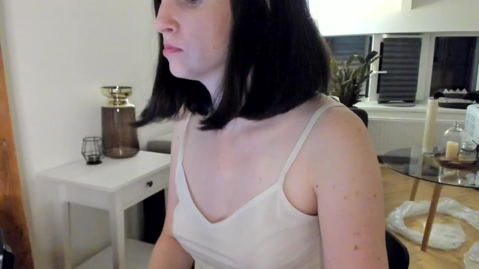 Gallery image thumbnail from Maddie's myfreecams stream on, 09/01/2024, 24:32 image 15 of 20