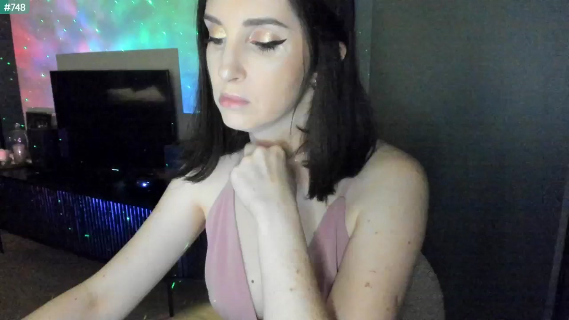 Gallery image thumbnail from Maddie's myfreecams stream on, 09/15/2024, 24:02 image 3 of 20