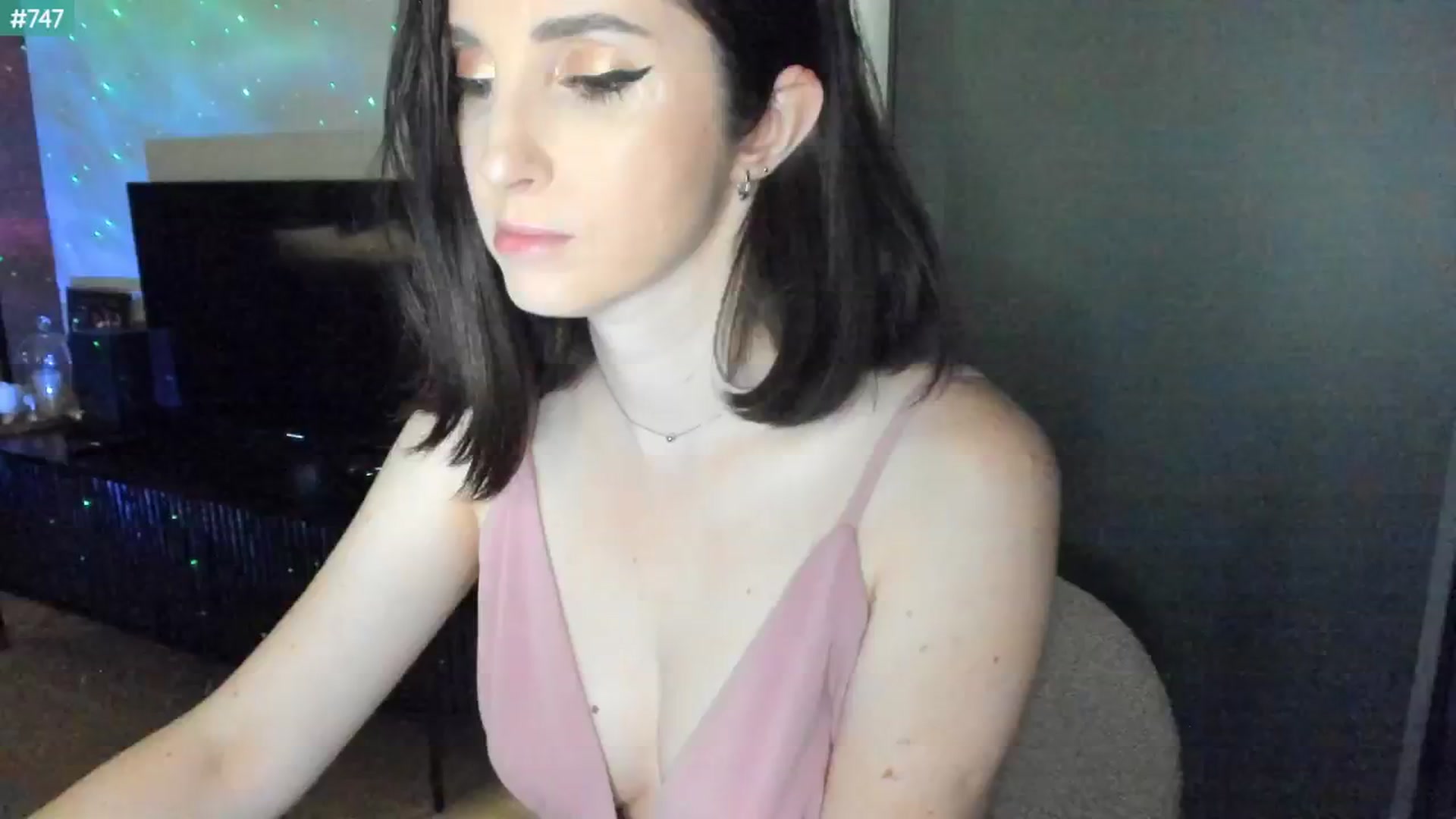 Gallery image thumbnail from Maddie's myfreecams stream on, 09/15/2024, 24:02 image 20 of 20