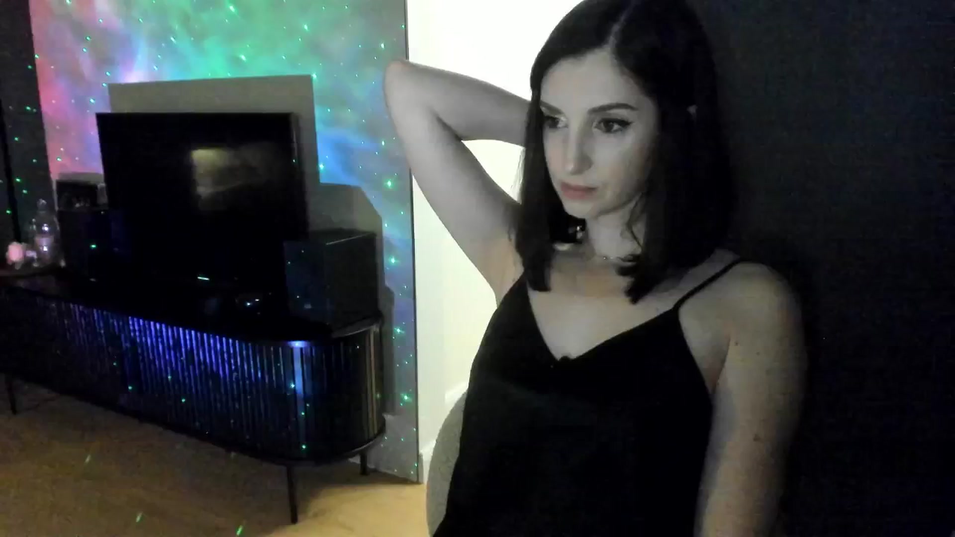 Gallery image thumbnail from Maddie's myfreecams stream on, 09/16/2024, 24:01 image 8 of 20