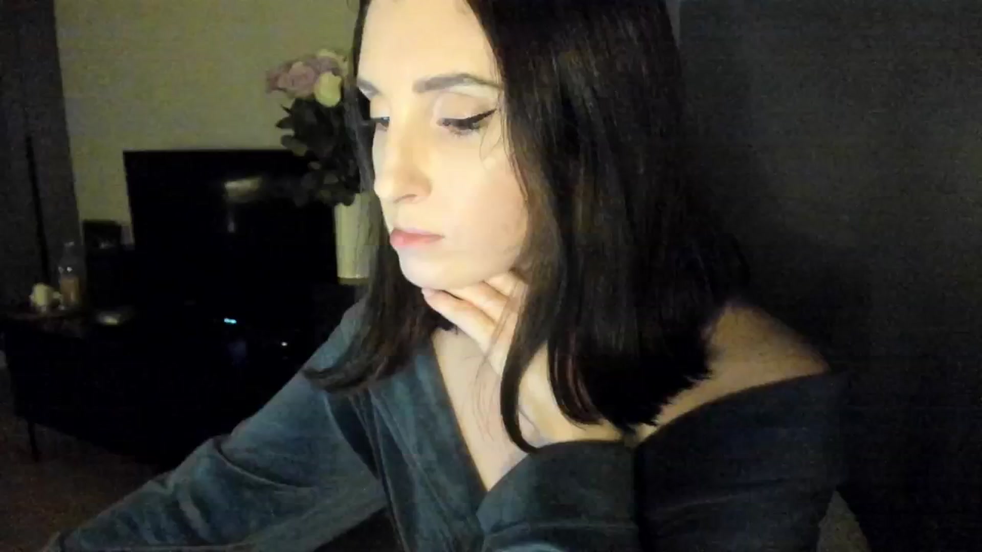 Gallery image thumbnail from Maddie's myfreecams stream on, 09/18/2024, 24:16 image 8 of 20
