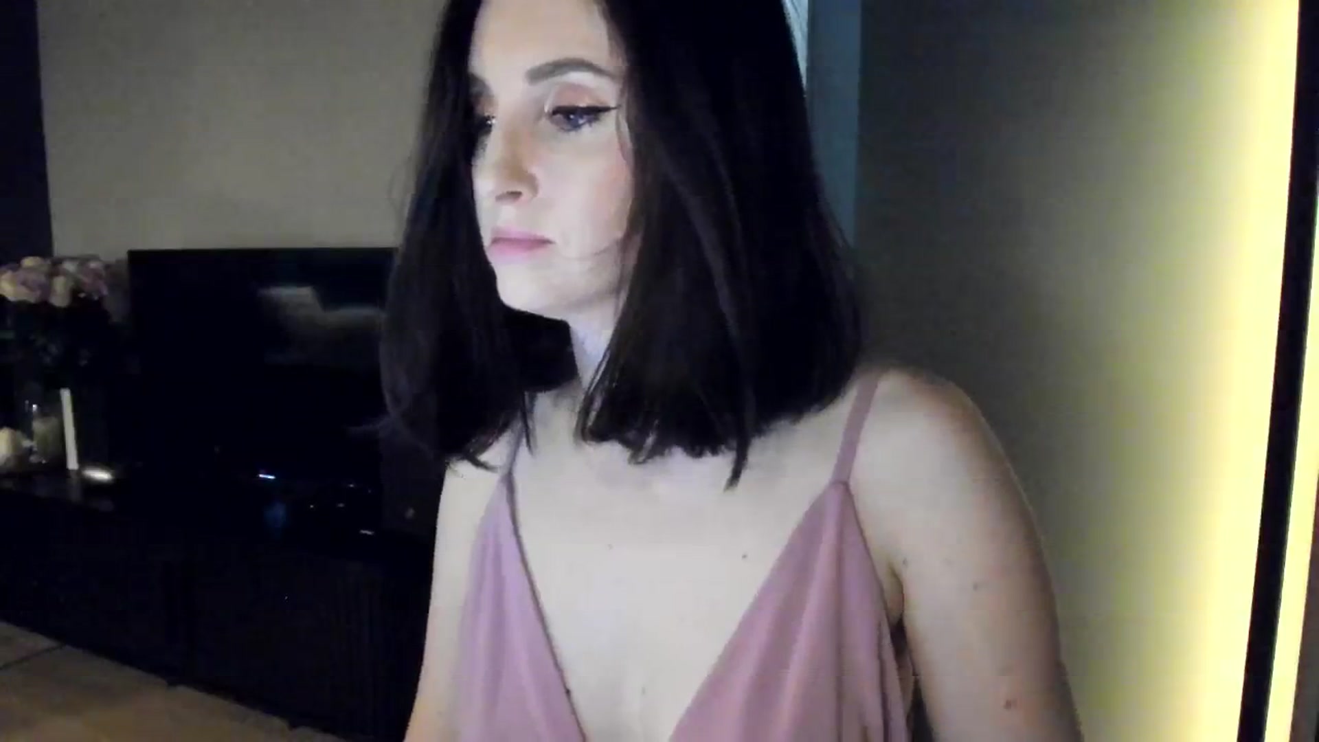 Gallery image thumbnail from Maddie's myfreecams stream on, 09/19/2024, 24:16 image 6 of 20