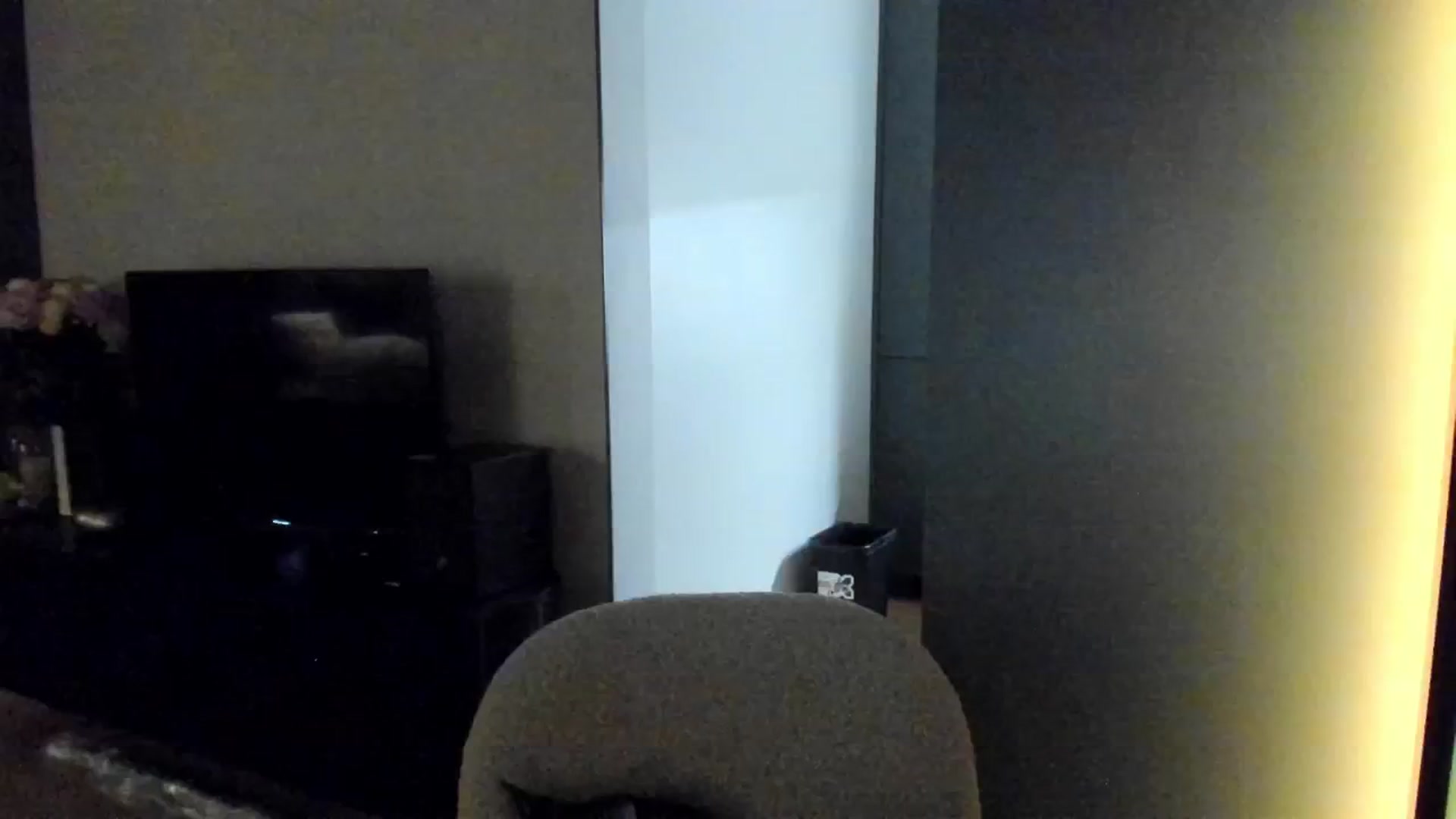 Gallery image thumbnail from Maddie's myfreecams stream on, 09/19/2024, 02:48 image 17 of 20