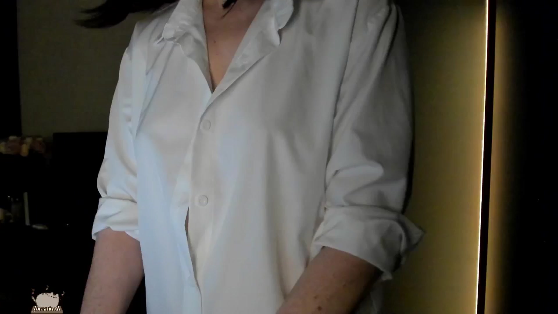 Gallery image thumbnail from Maddie's myfreecams stream on, 09/20/2024, 01:43 image 16 of 20