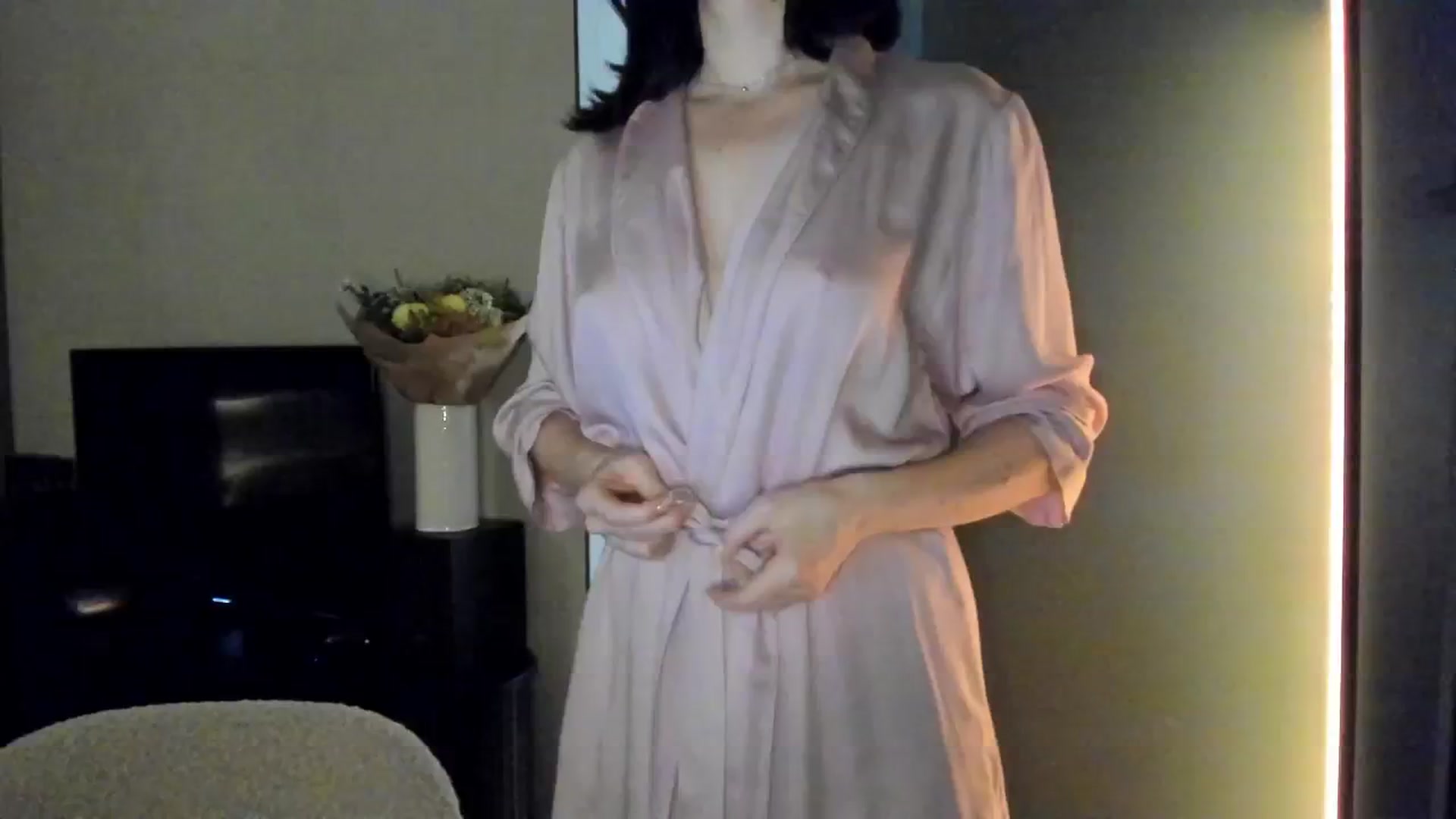 Gallery image thumbnail from Maddie's myfreecams stream on, 09/25/2024, 24:24 image 14 of 20