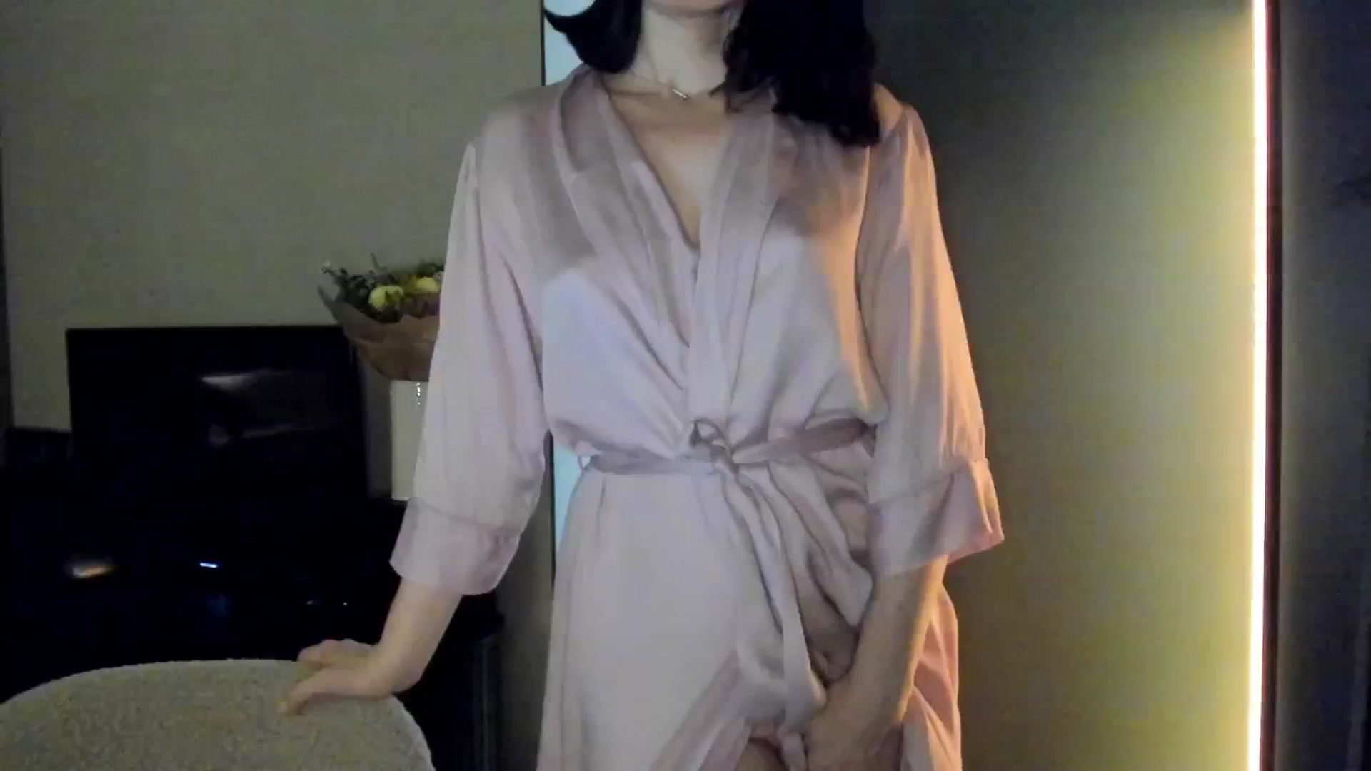 Gallery image thumbnail from Maddie's myfreecams stream on, 09/25/2024, 24:24 image 15 of 20
