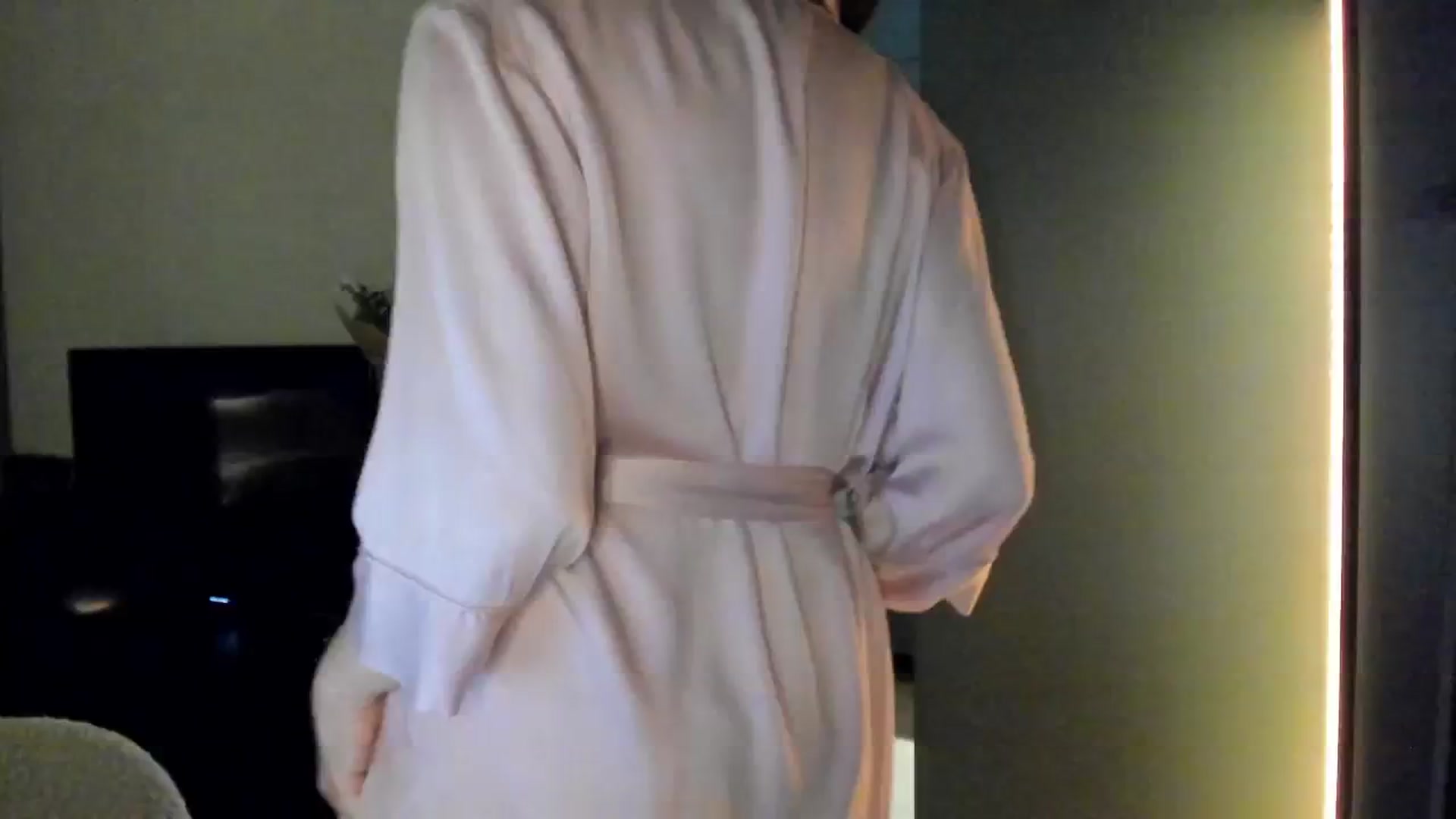 Gallery image thumbnail from Maddie's myfreecams stream on, 09/25/2024, 24:24 image 5 of 20