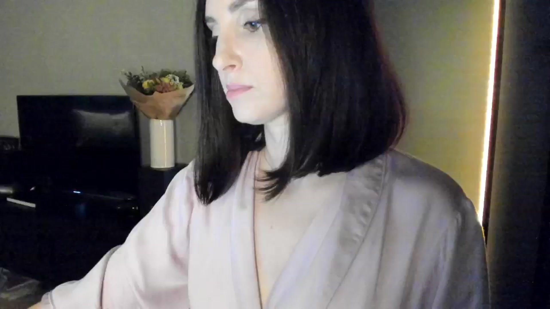 Gallery image thumbnail from Maddie's myfreecams stream on, 09/27/2024, 24:34 image 1 of 20