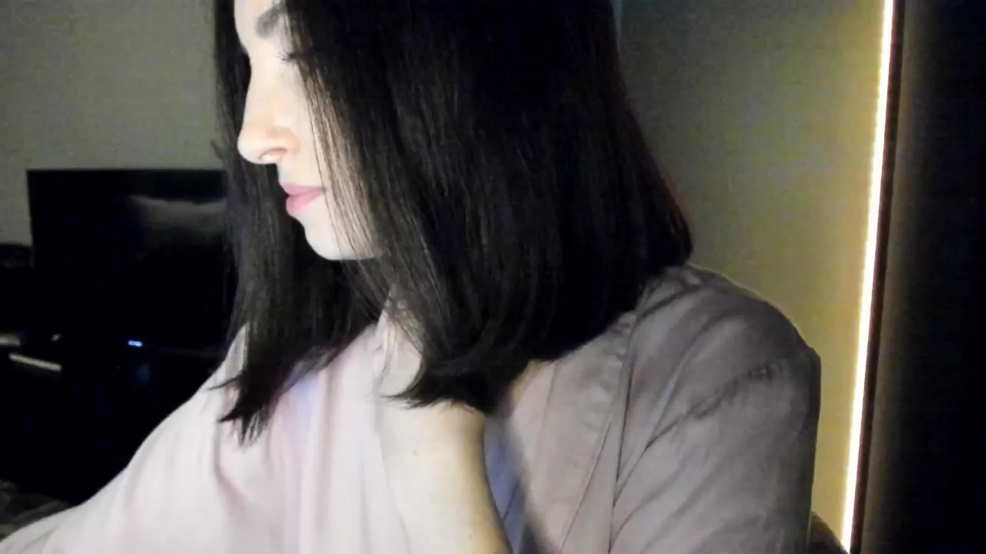 Gallery image thumbnail from Maddie's myfreecams stream on, 09/27/2024, 24:34 image 11 of 20