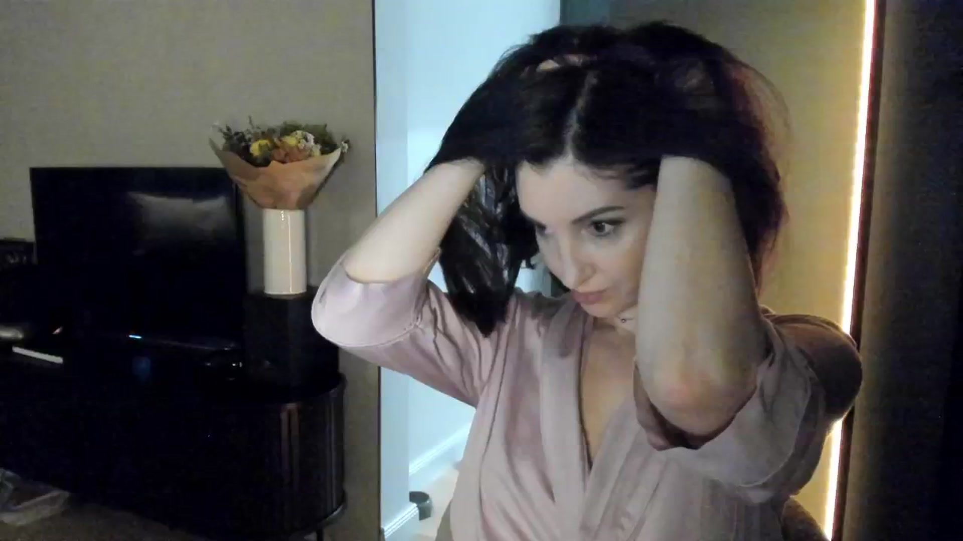 Gallery image thumbnail from Maddie's myfreecams stream on, 09/27/2024, 24:34 image 7 of 20
