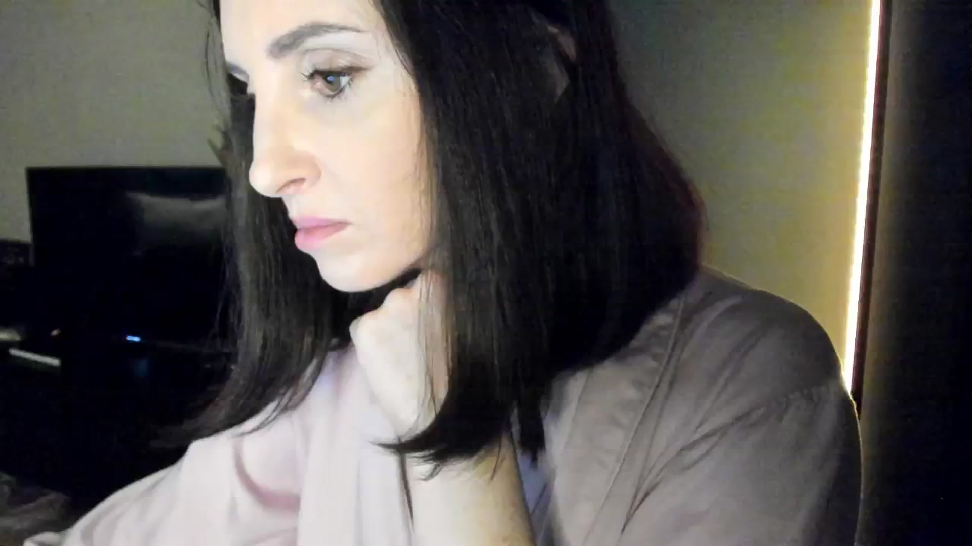 Gallery image thumbnail from Maddie's myfreecams stream on, 09/27/2024, 24:34 image 20 of 20