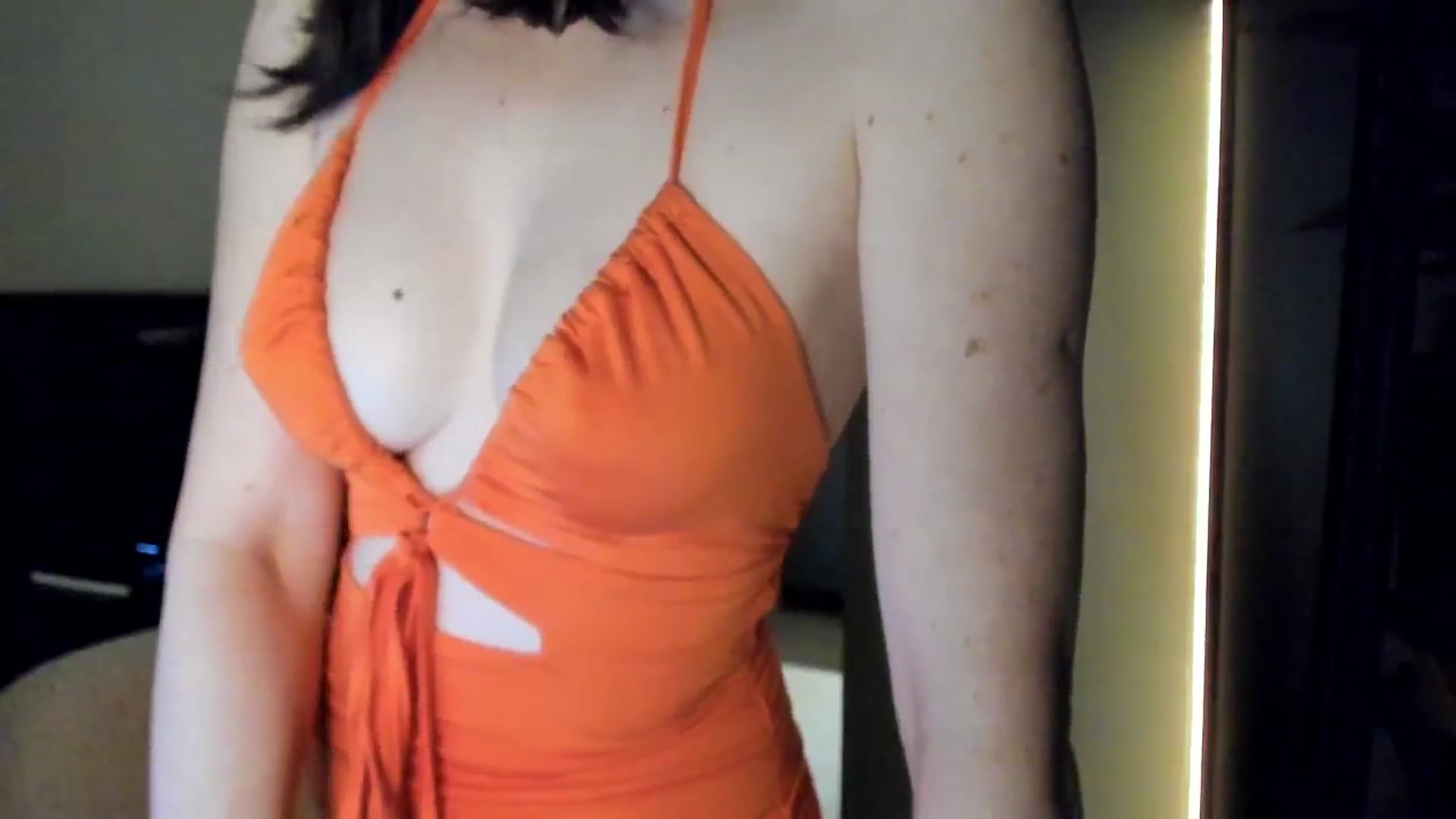 Gallery image thumbnail from Maddie's myfreecams stream on, 10/01/2024, 24:31 image 6 of 20