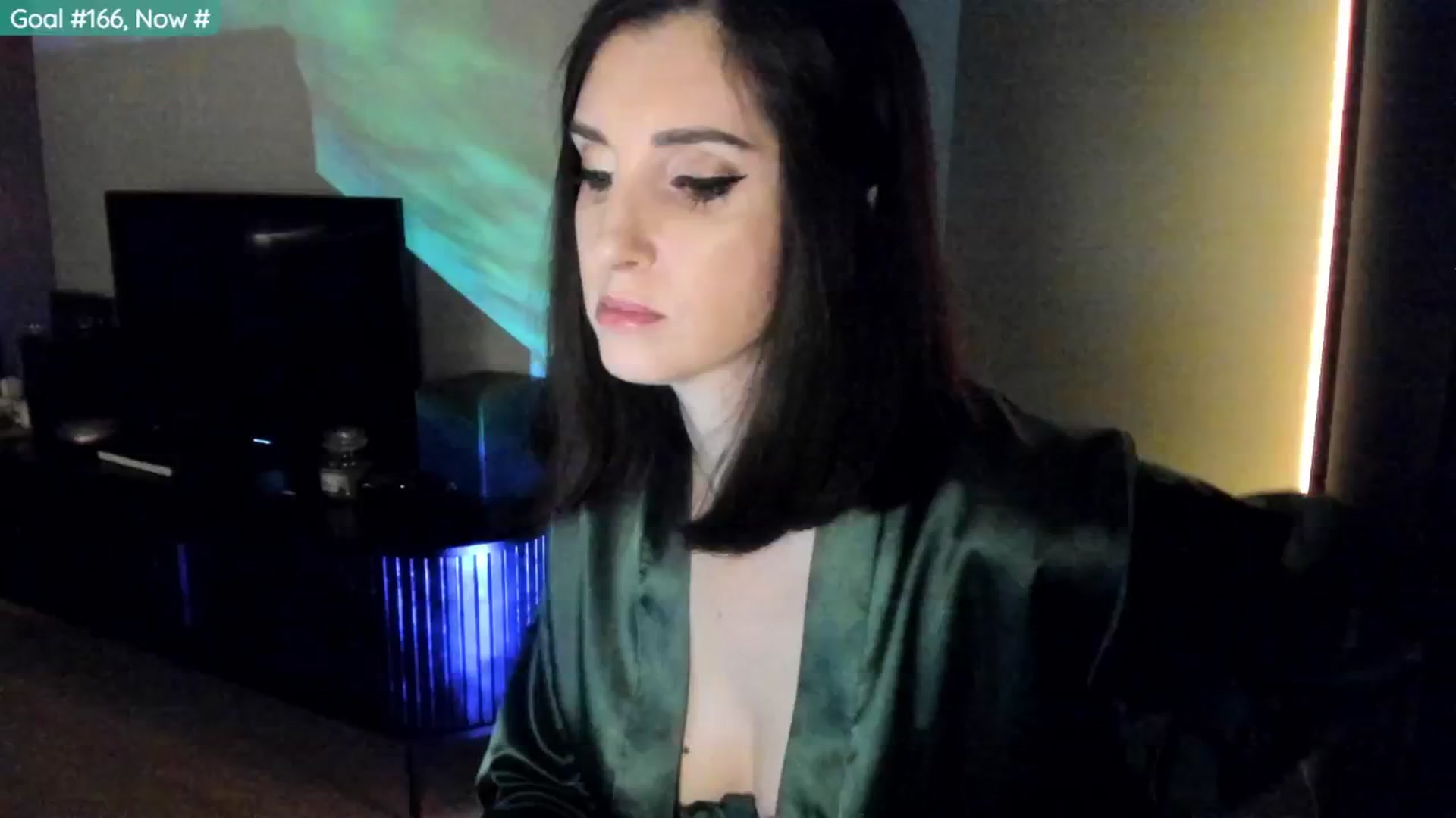 Gallery image thumbnail from Maddie's myfreecams stream on, 10/01/2024, 23:35 image 11 of 20