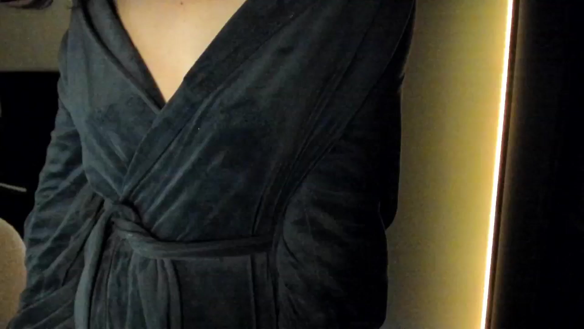 Gallery image thumbnail from Maddie's myfreecams stream on, 10/02/2024, 02:13 image 10 of 20