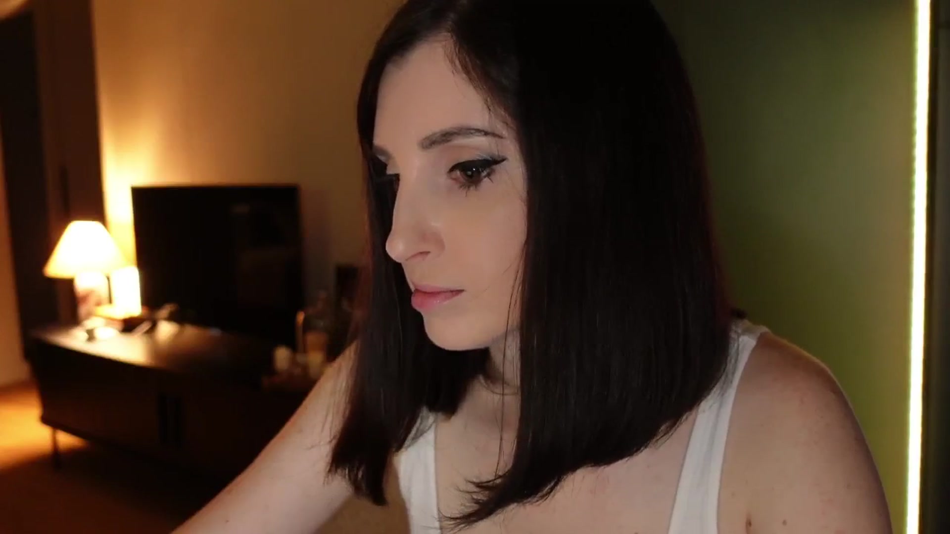 Gallery image thumbnail from Maddie's myfreecams stream on, 10/05/2024, 01:42 image 17 of 20