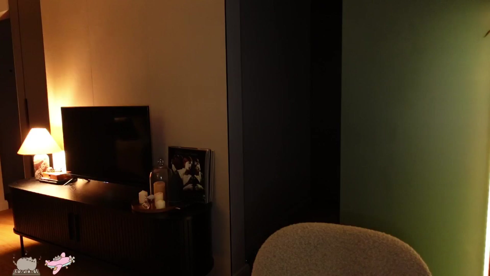 Gallery image thumbnail from Maddie's myfreecams stream on, 10/09/2024, 24:39 image 12 of 20
