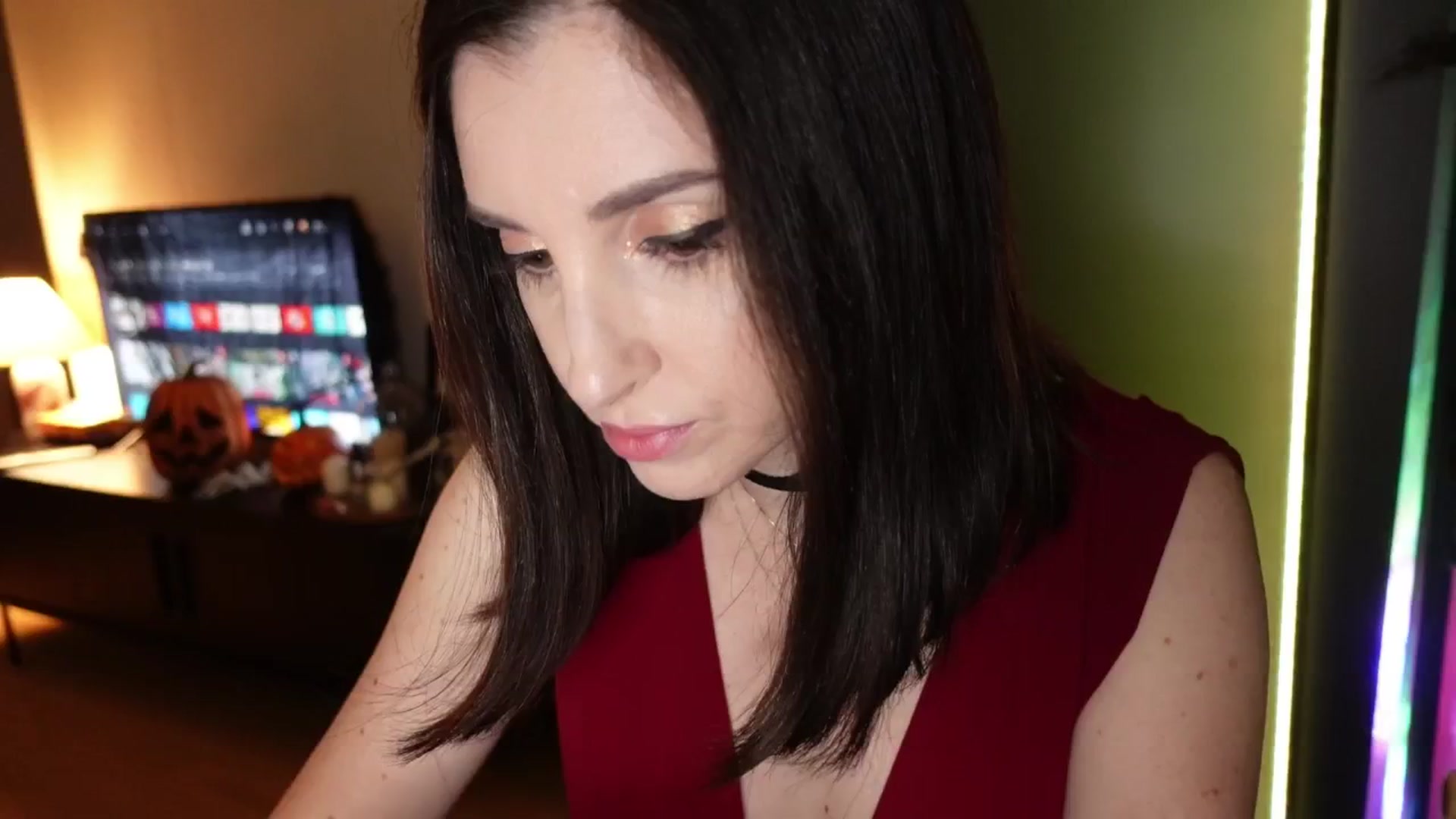 Gallery image thumbnail from Maddie's myfreecams stream on, 10/11/2024, 19:38 image 20 of 20