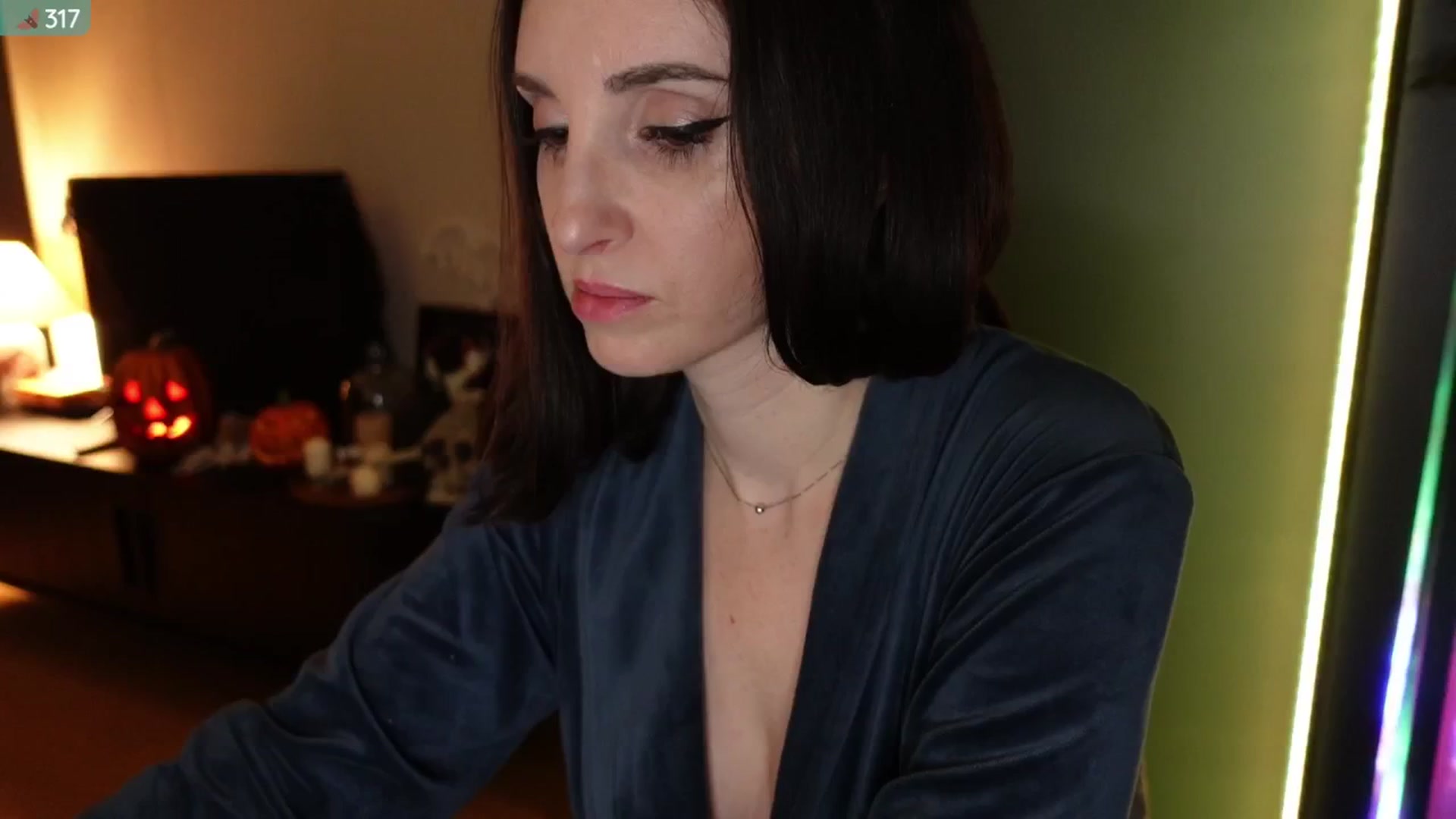 Gallery image thumbnail from Maddie's myfreecams stream on, 10/13/2024, 03:55 image 18 of 20