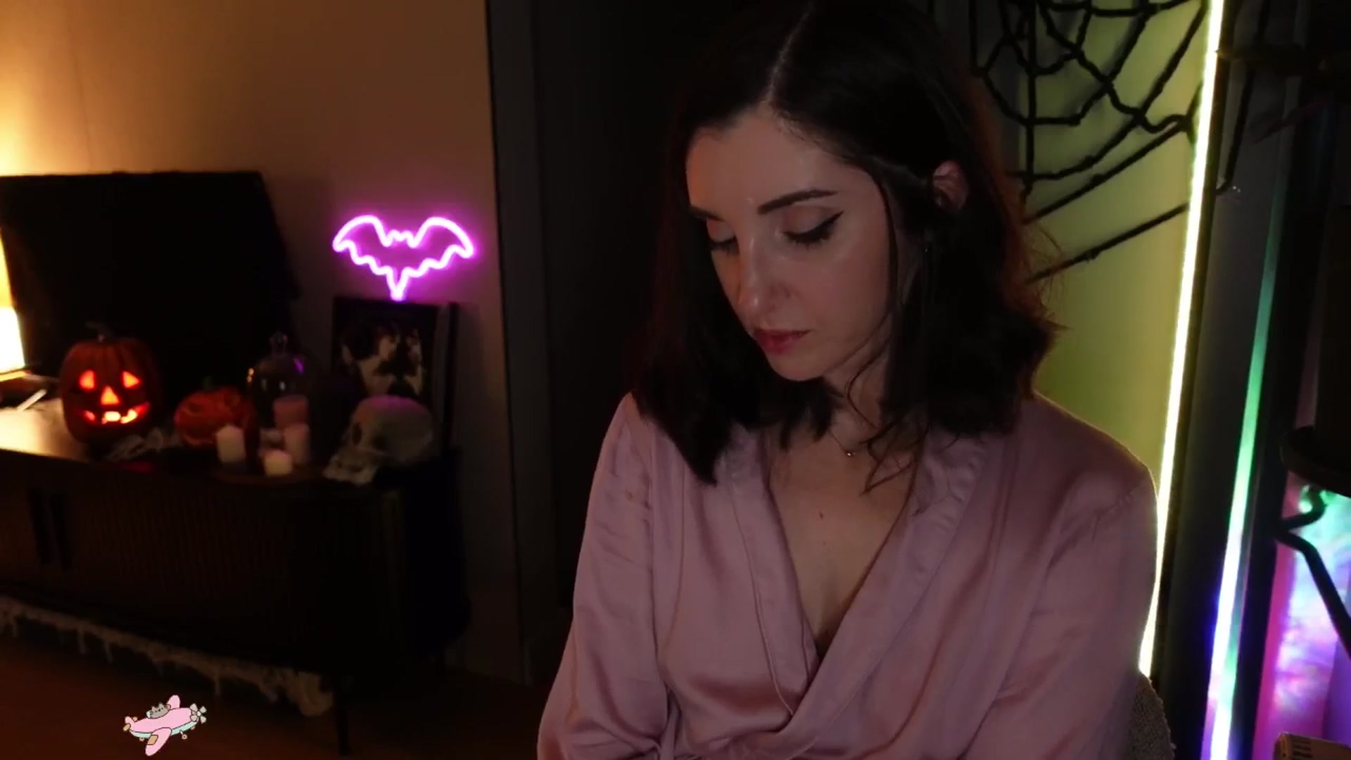 Gallery image thumbnail from Maddie's myfreecams stream on, 10/17/2024, 01:51 image 20 of 20