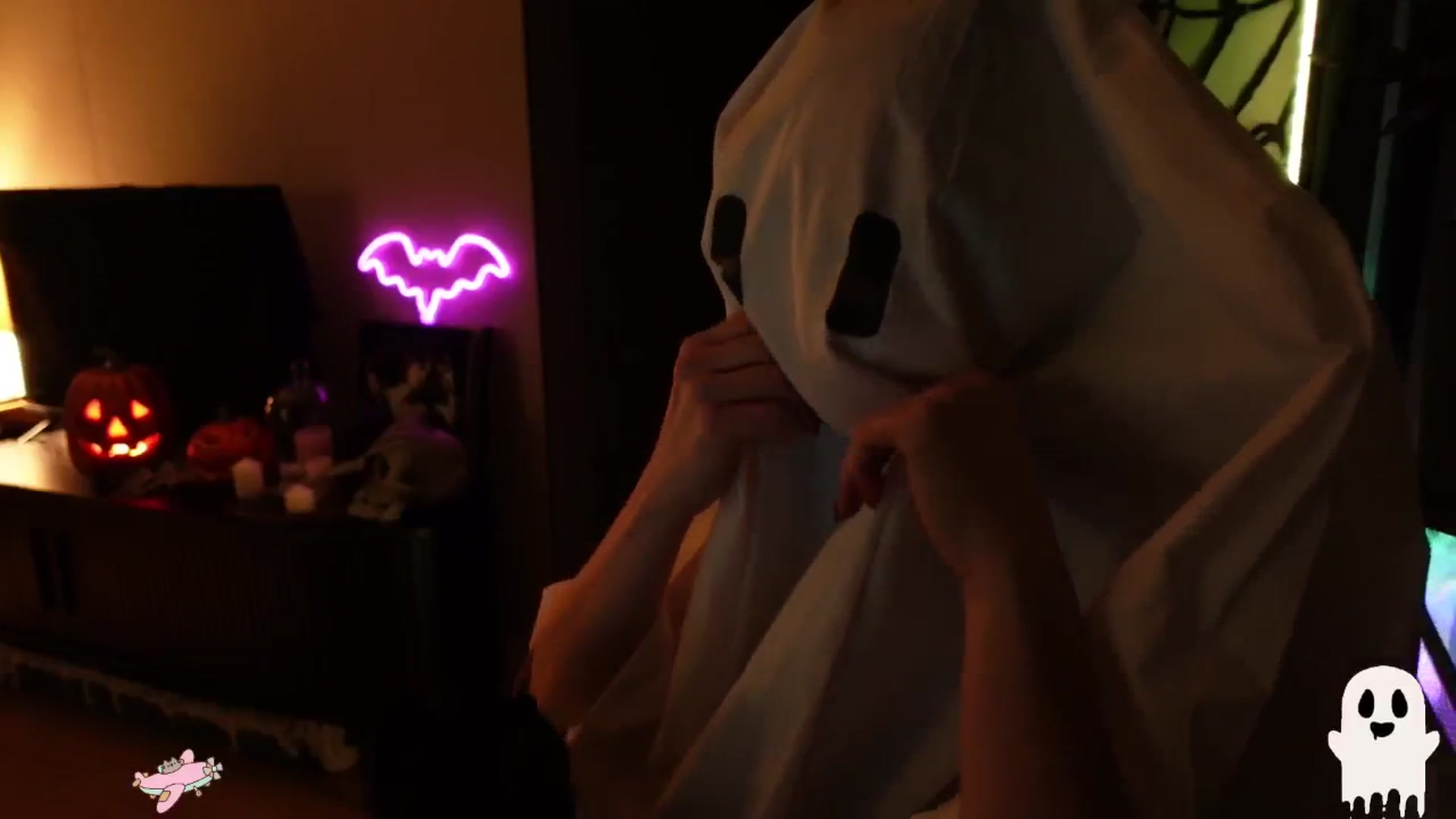 Gallery image thumbnail from Maddie's myfreecams stream on, 10/17/2024, 01:51 image 12 of 20