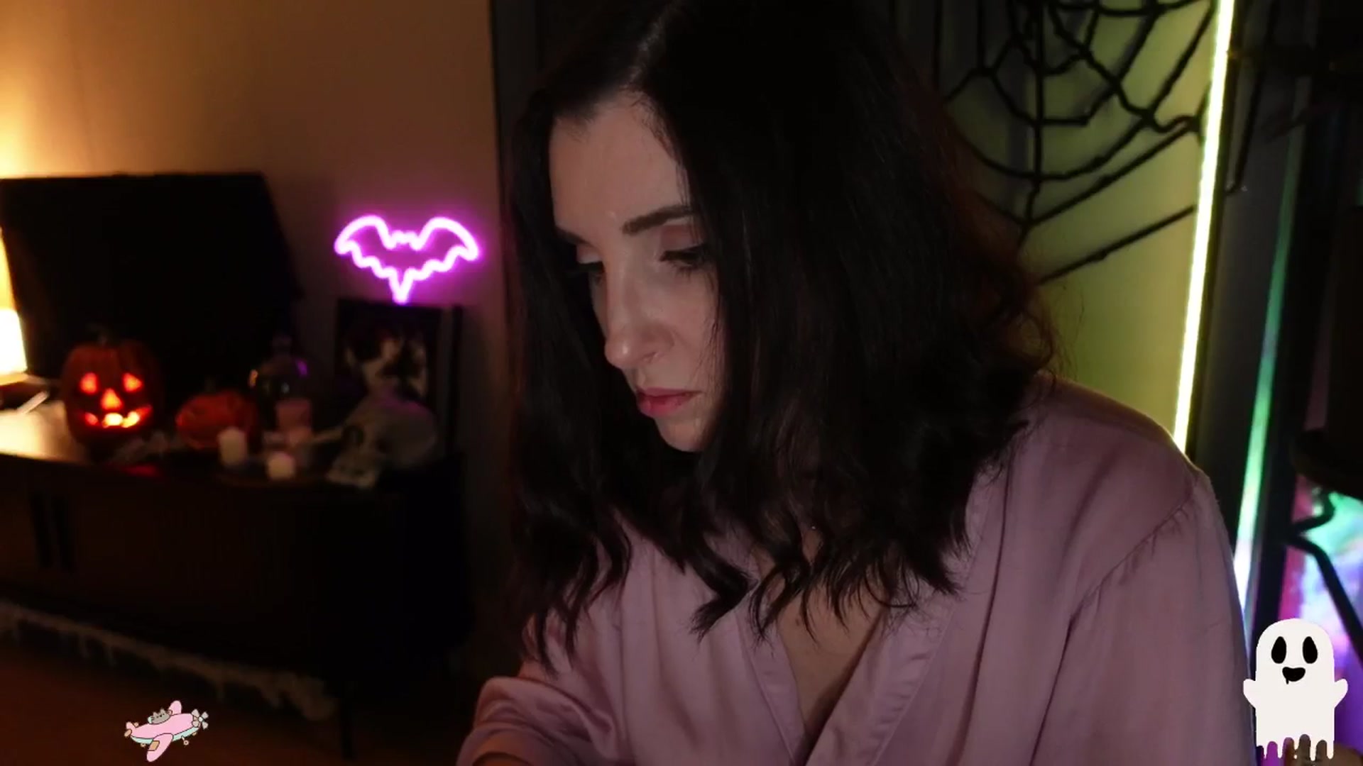 Gallery image thumbnail from Maddie's myfreecams stream on, 10/17/2024, 01:51 image 15 of 20