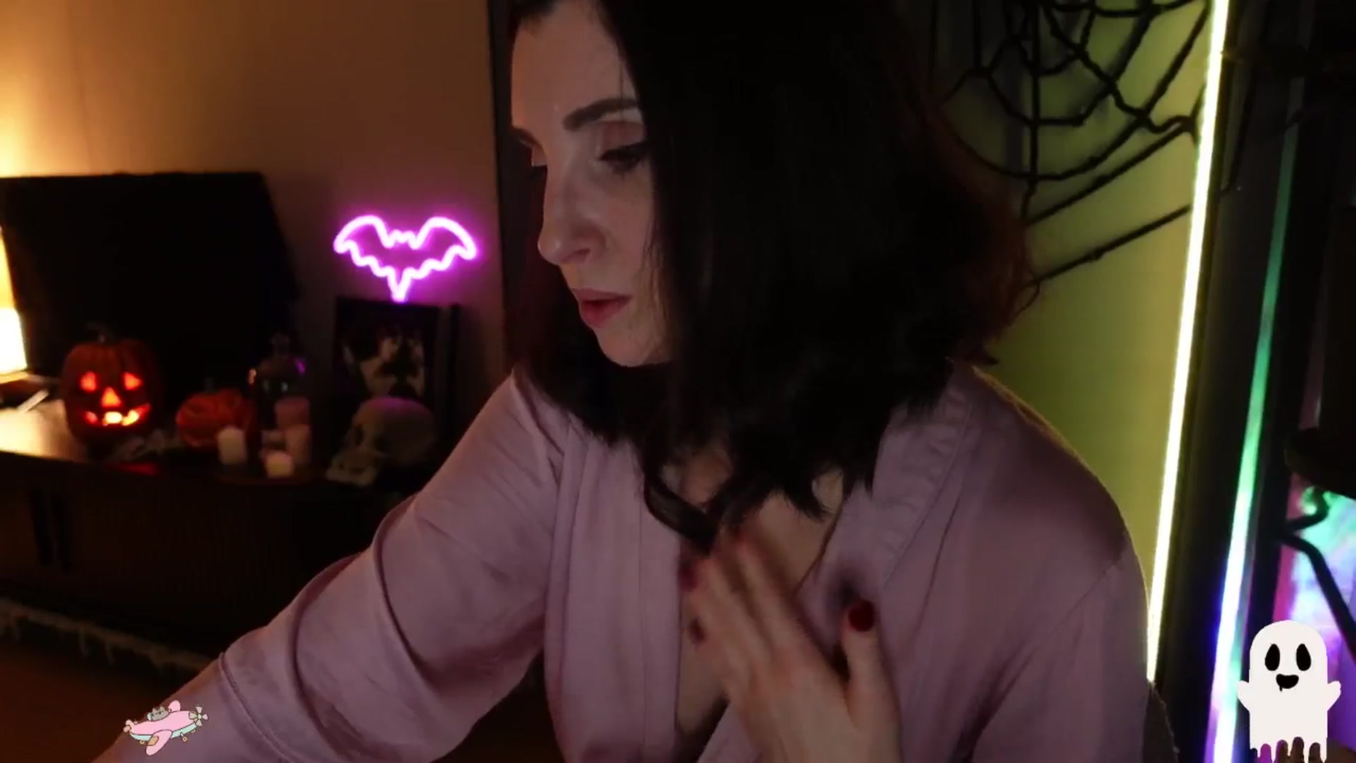 Gallery image thumbnail from Maddie's myfreecams stream on, 10/17/2024, 01:51 image 18 of 20