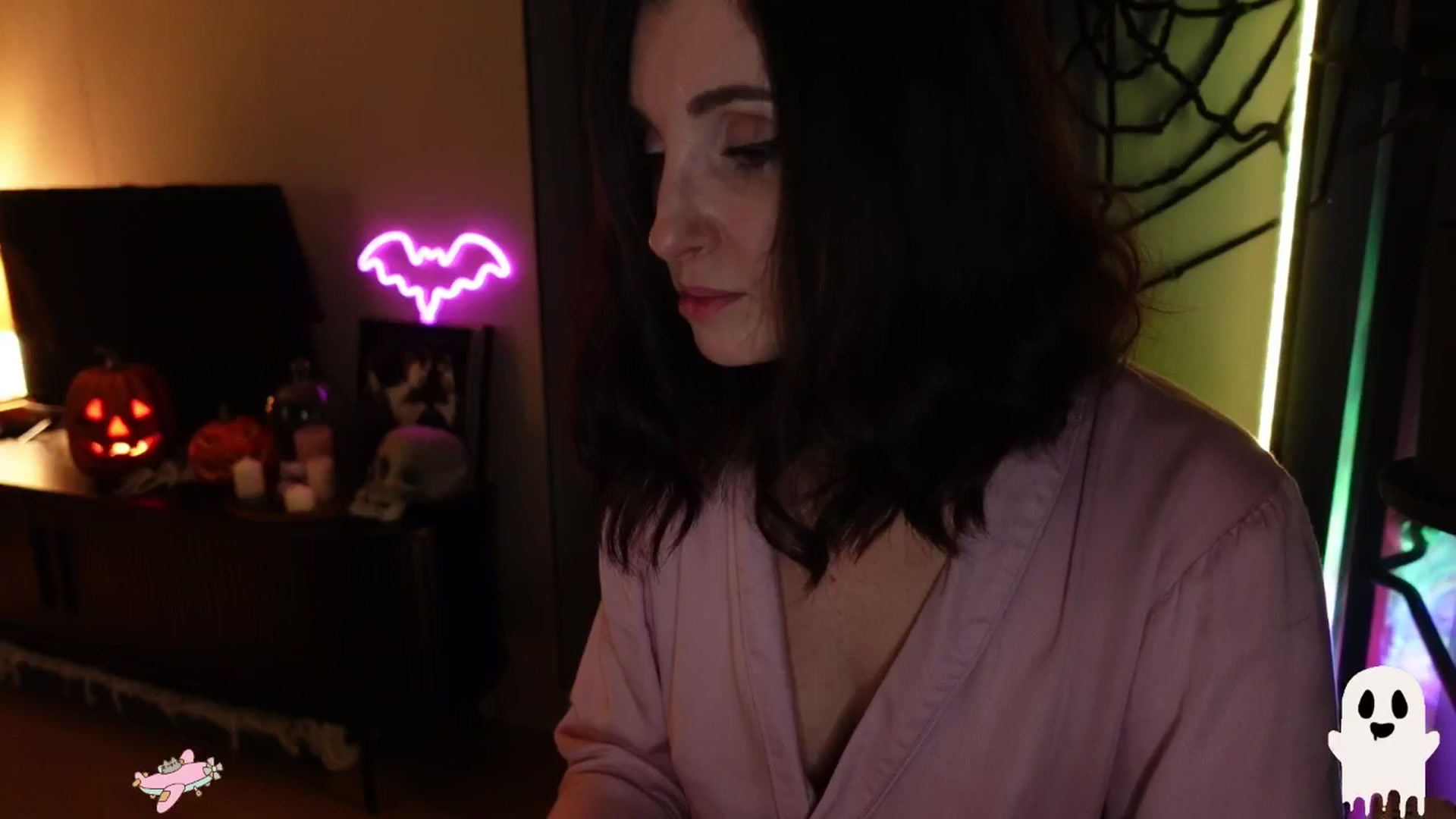 Gallery image thumbnail from Maddie's myfreecams stream on, 10/17/2024, 01:51 image 17 of 20