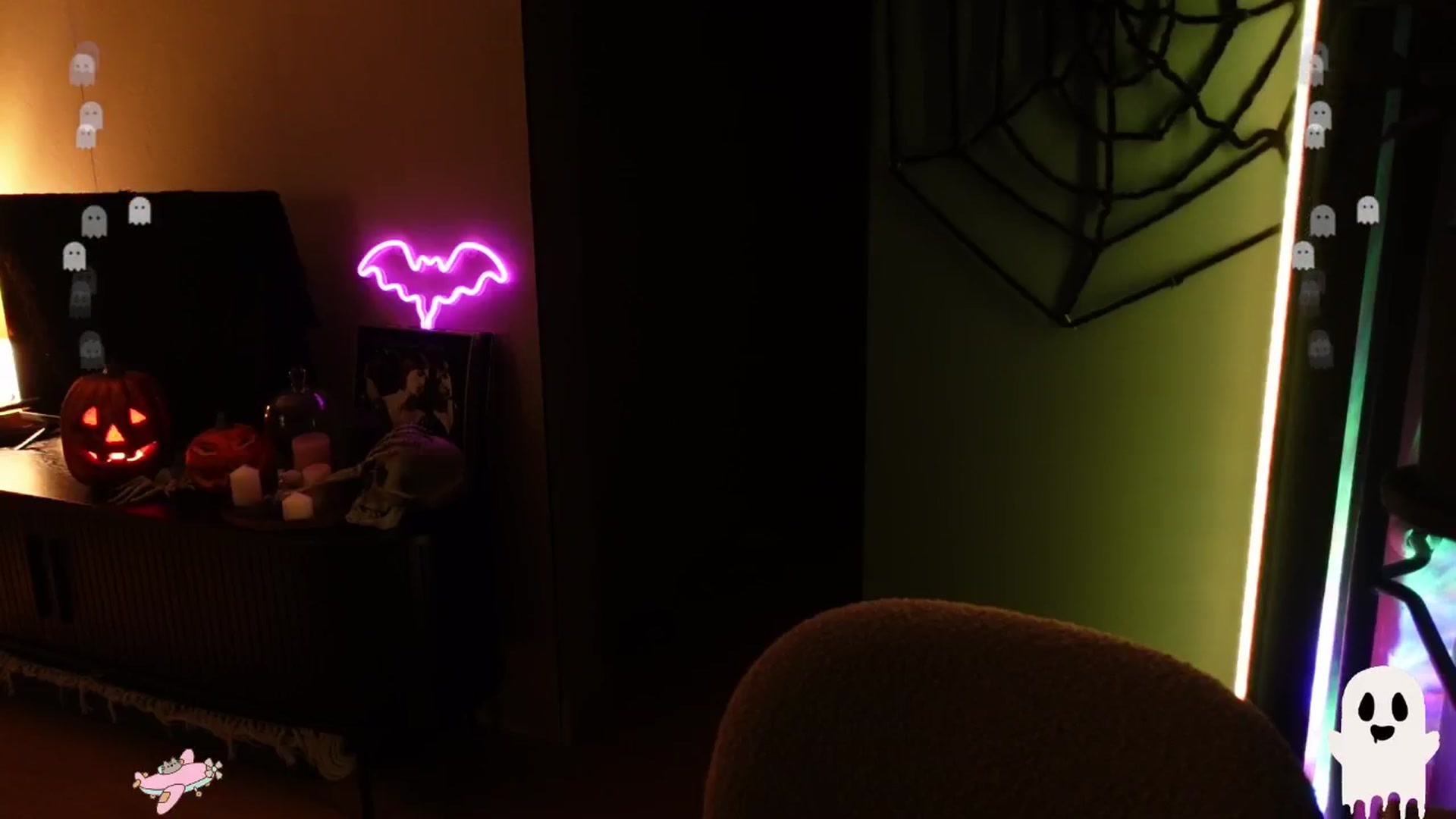 Gallery image thumbnail from Maddie's myfreecams stream on, 10/17/2024, 01:51 image 11 of 20